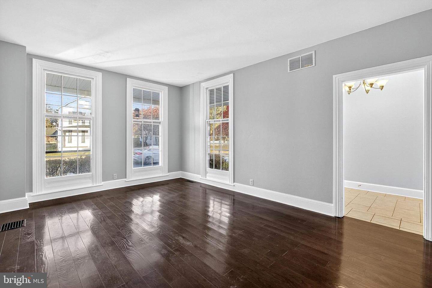 110 Delaware Avenue photo 28