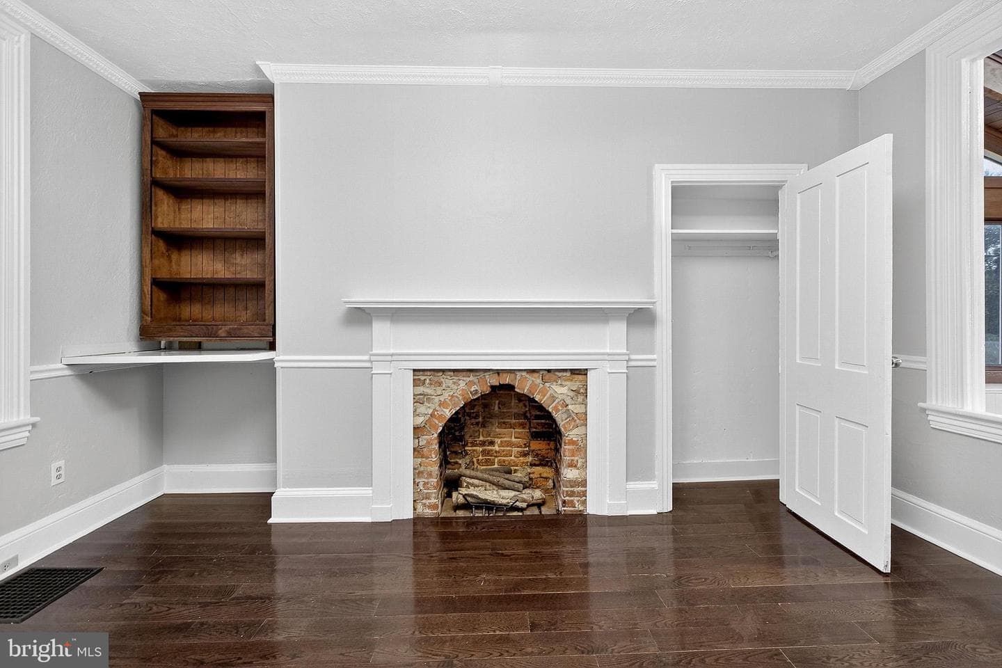 110 Delaware Avenue photo 33