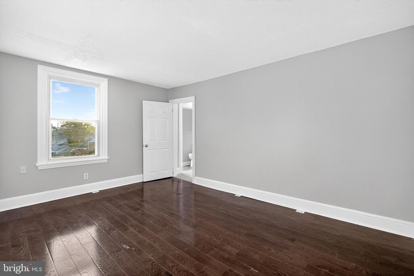 110 Delaware Avenue photo 37