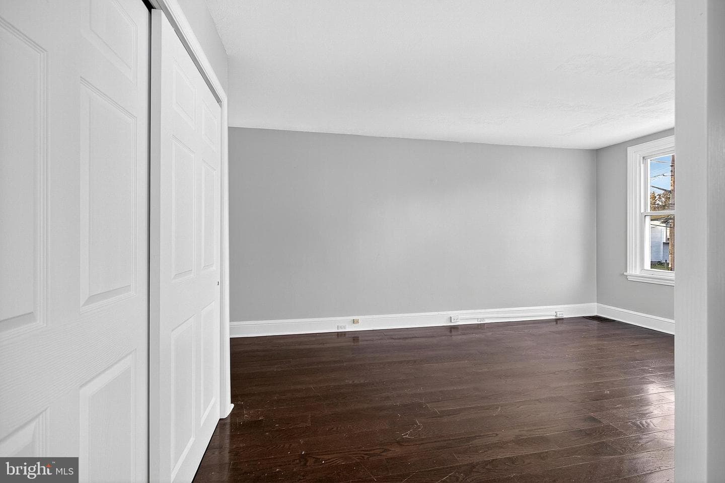 110 Delaware Avenue photo 43