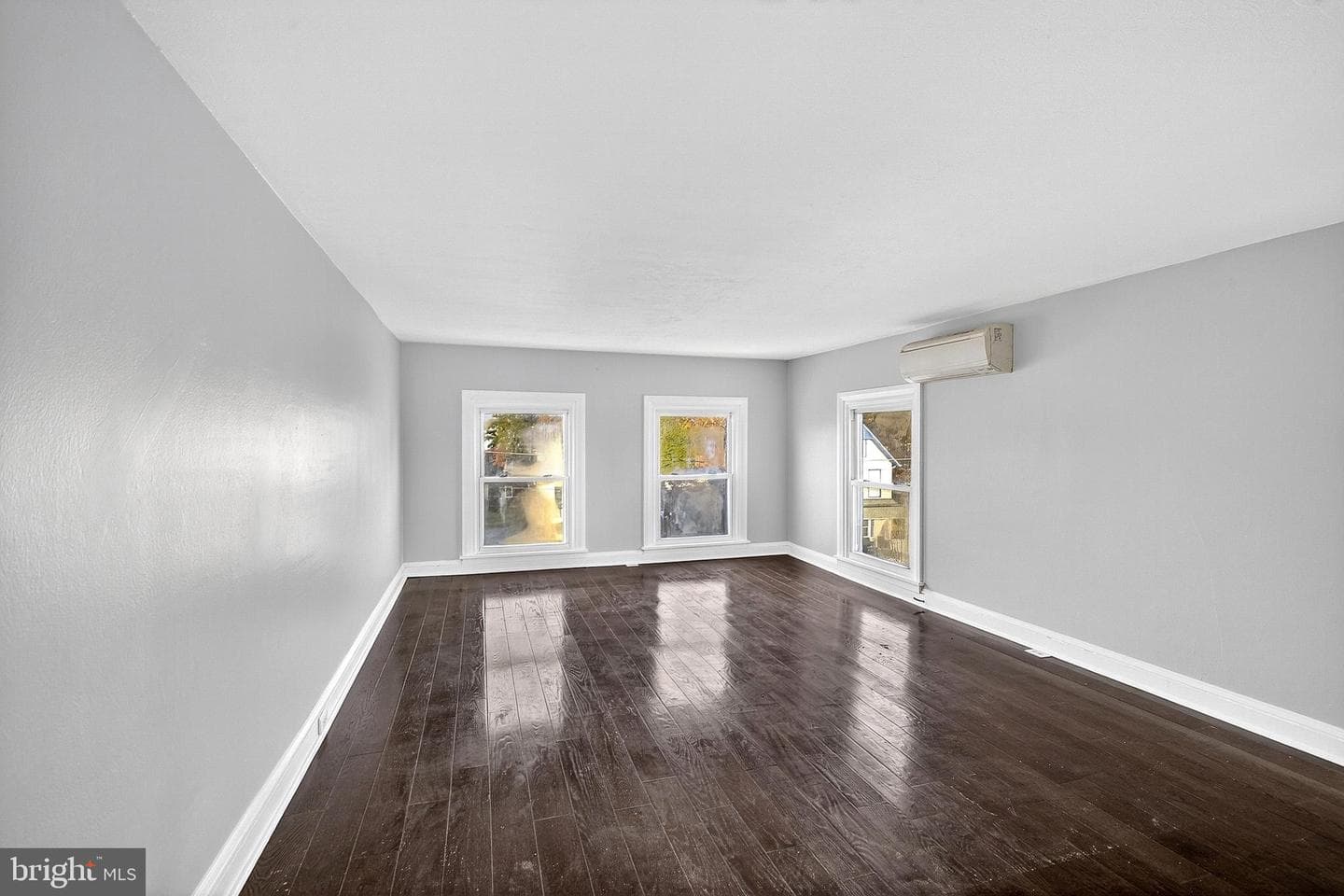 110 Delaware Avenue photo 52