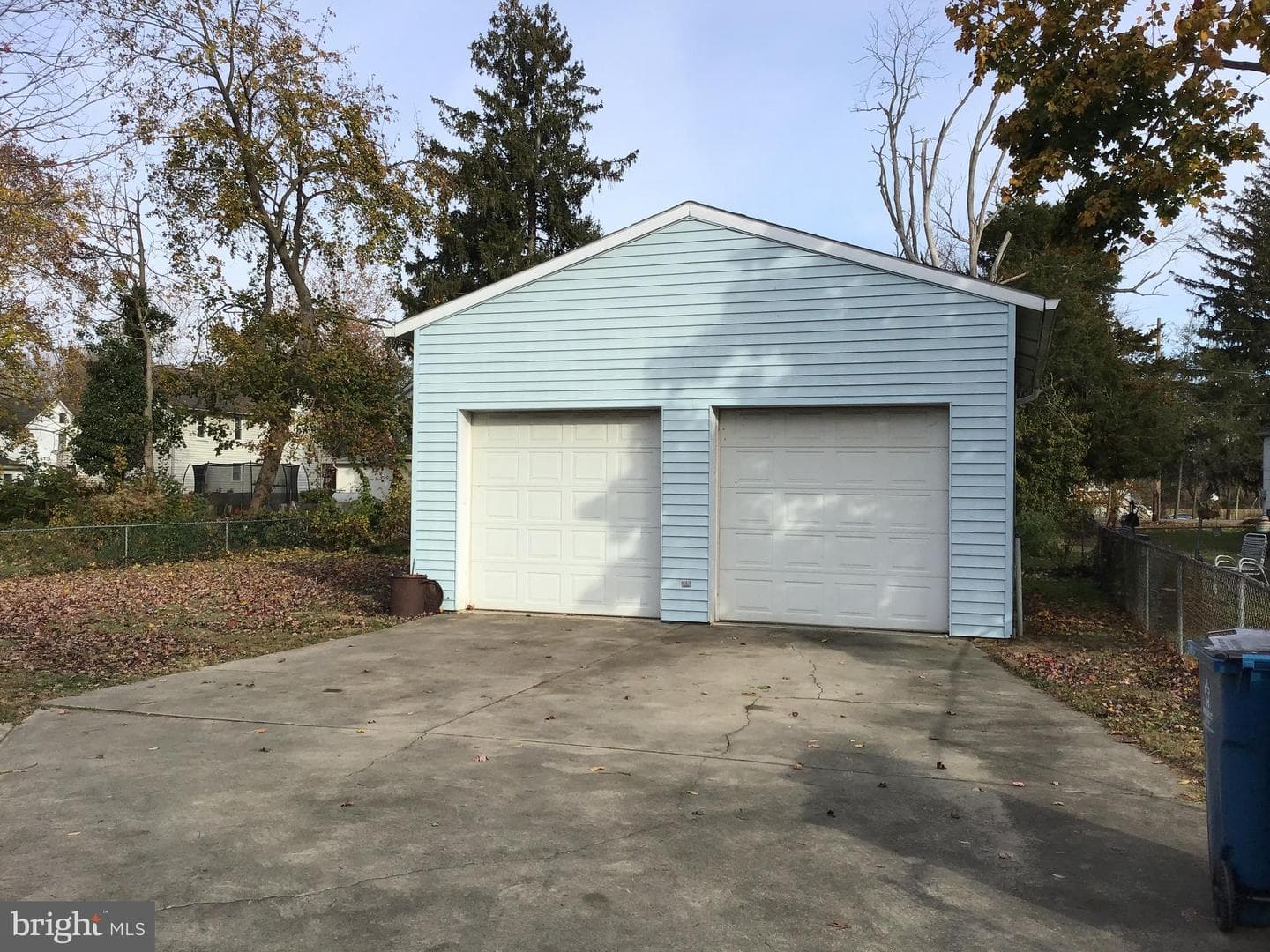 105 W Walnut Street photo 3