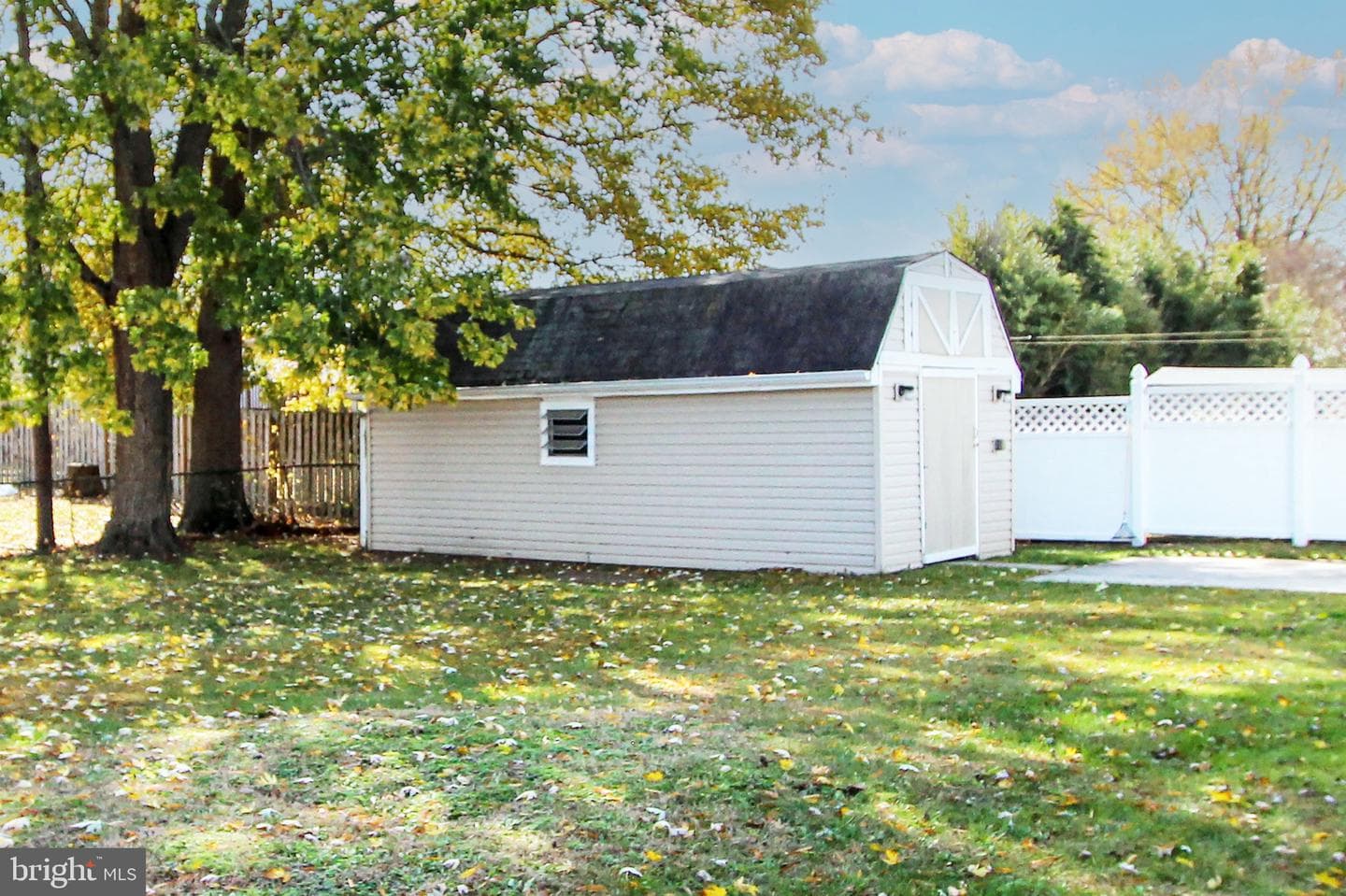 118 Midland Drive photo 36