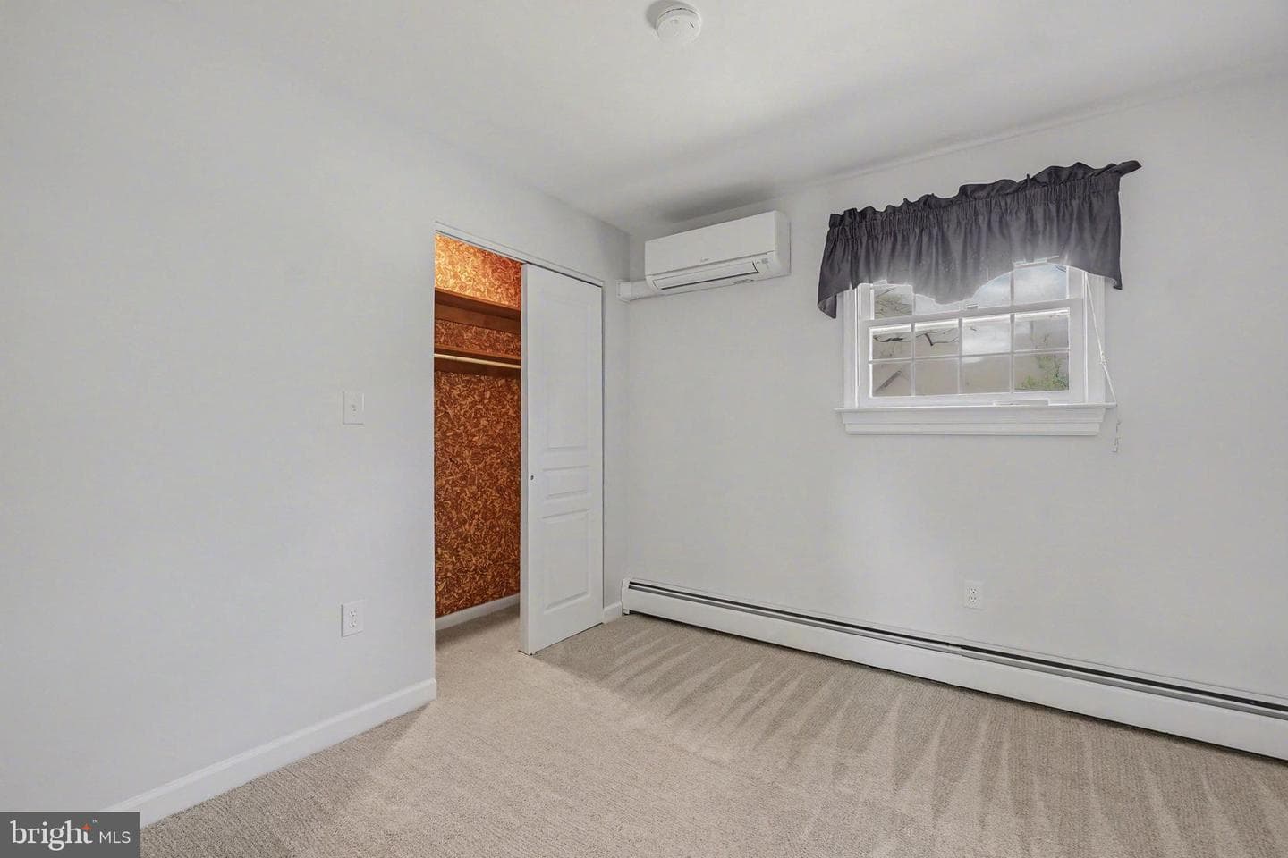 11 Colonial Circle photo 25