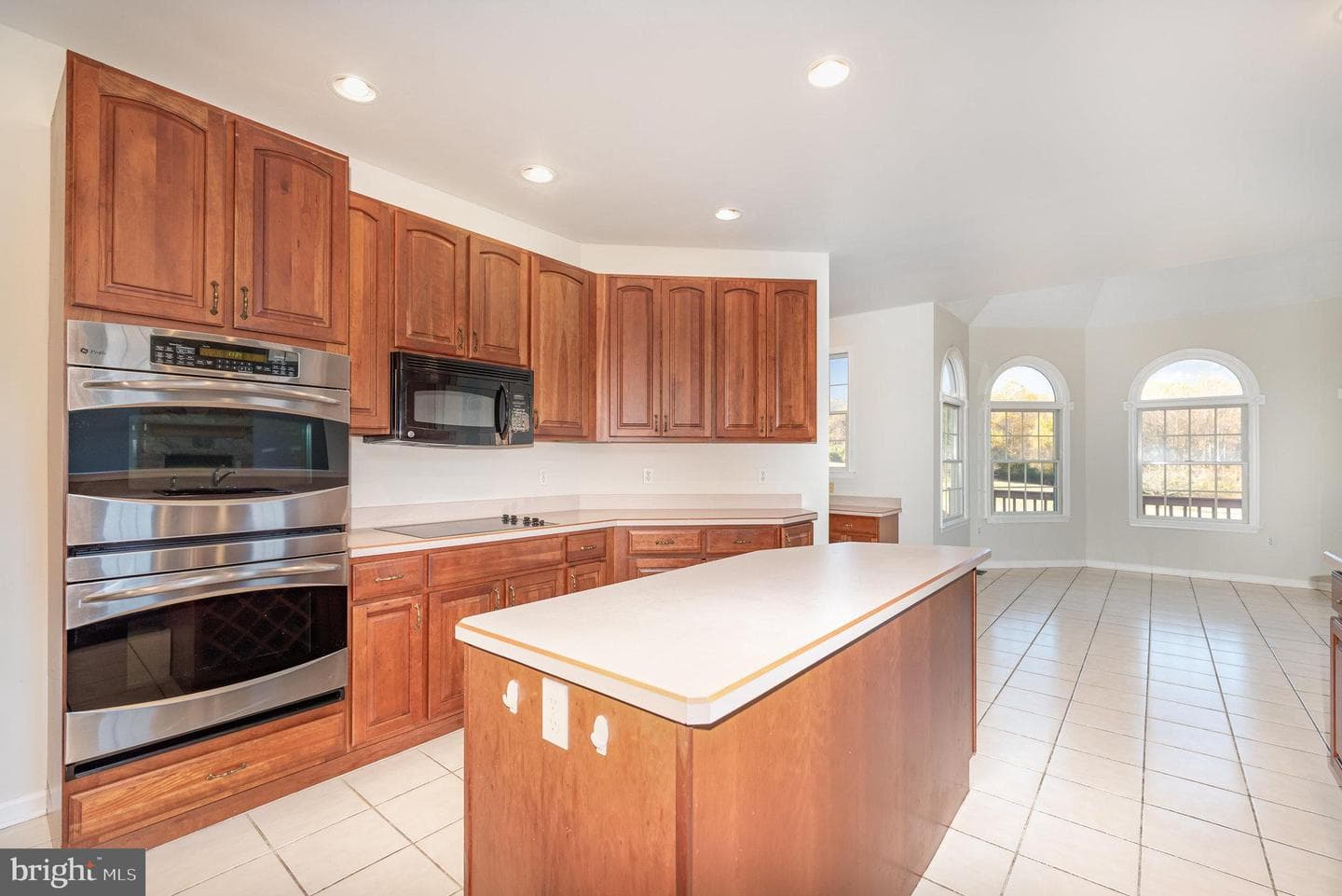 535 Oldfield Point Road photo 9