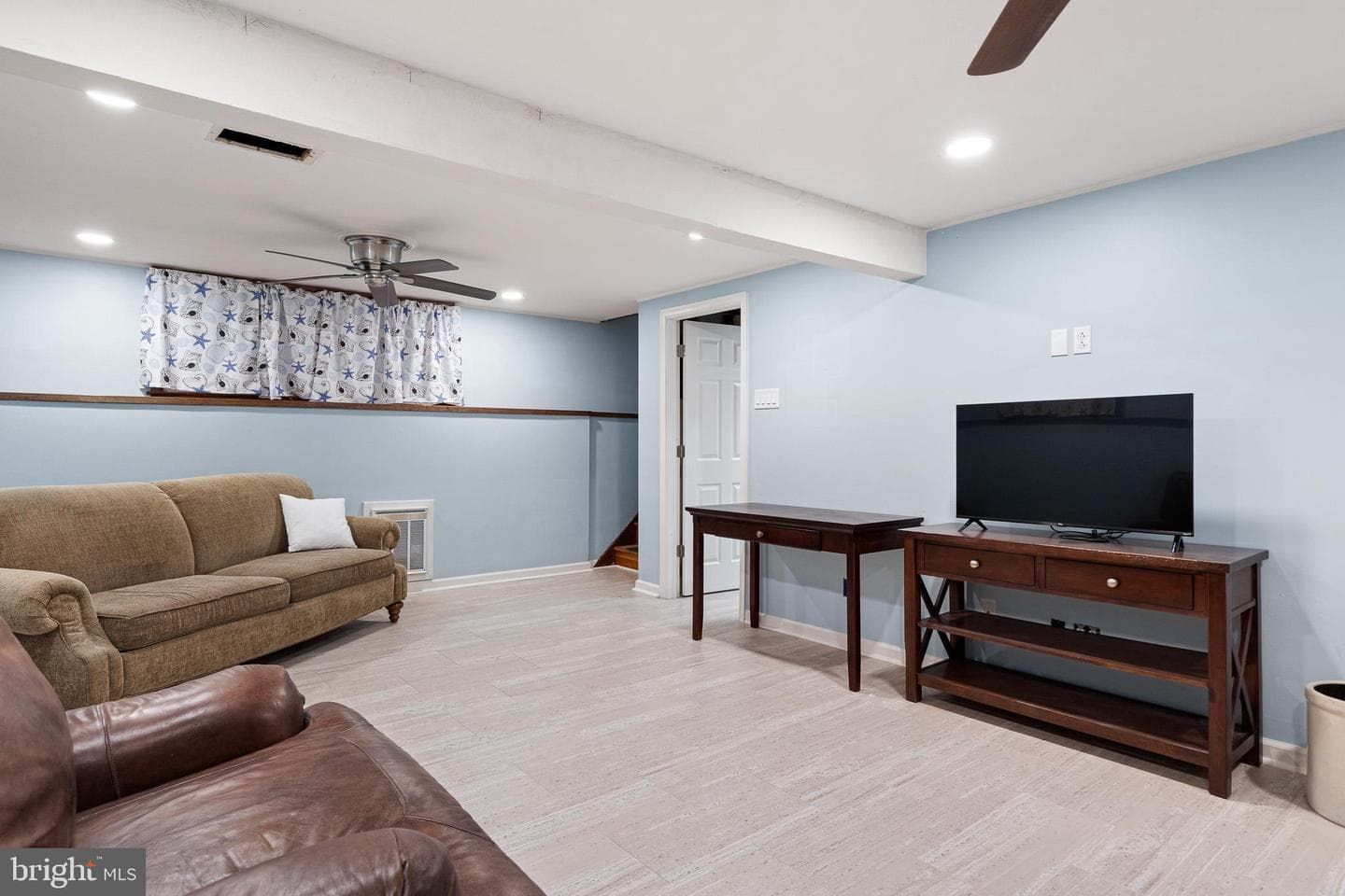 228 Courtney Drive photo 24