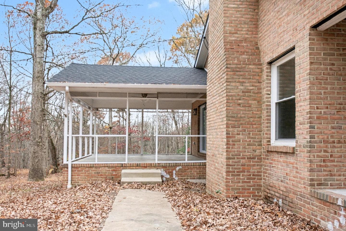 Garrett Court photo 11