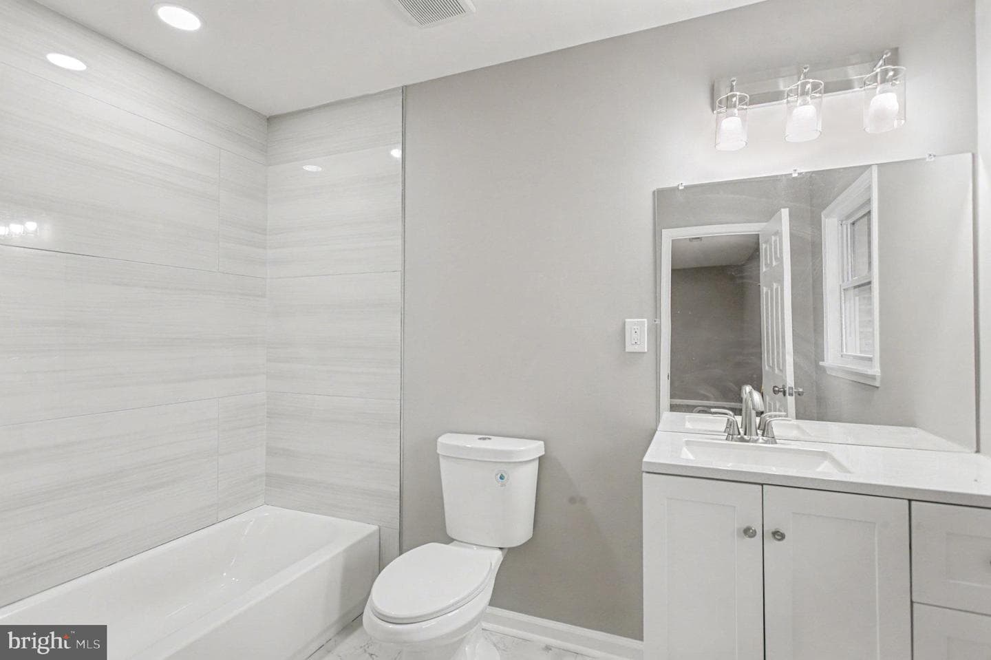 Garrett Court photo 38