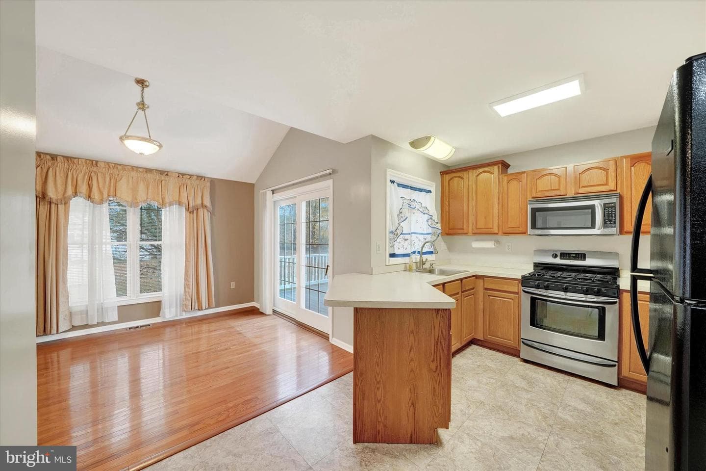 779 Chestnut Hill Road photo 8