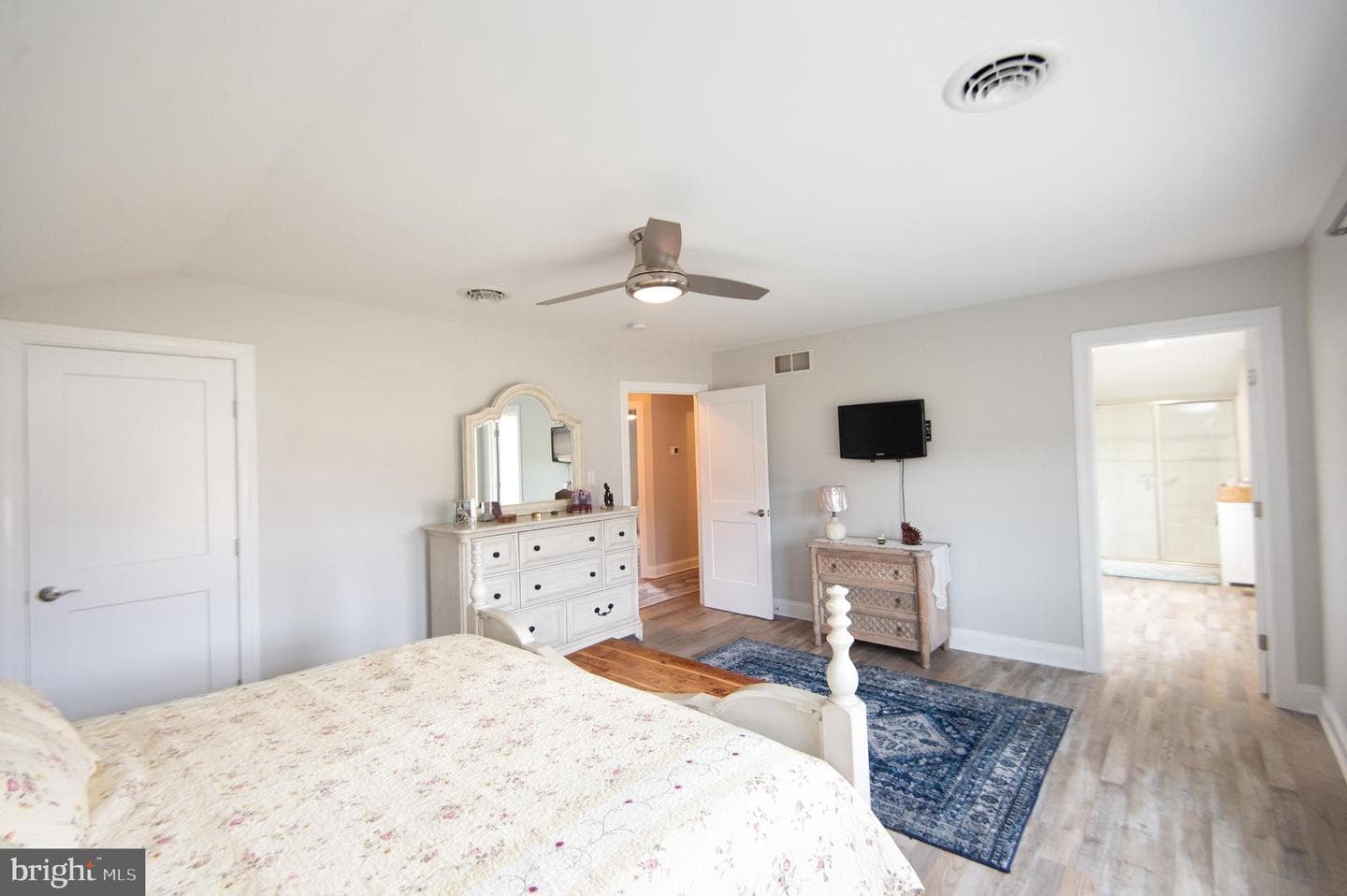 240 Randalia Road photo 32