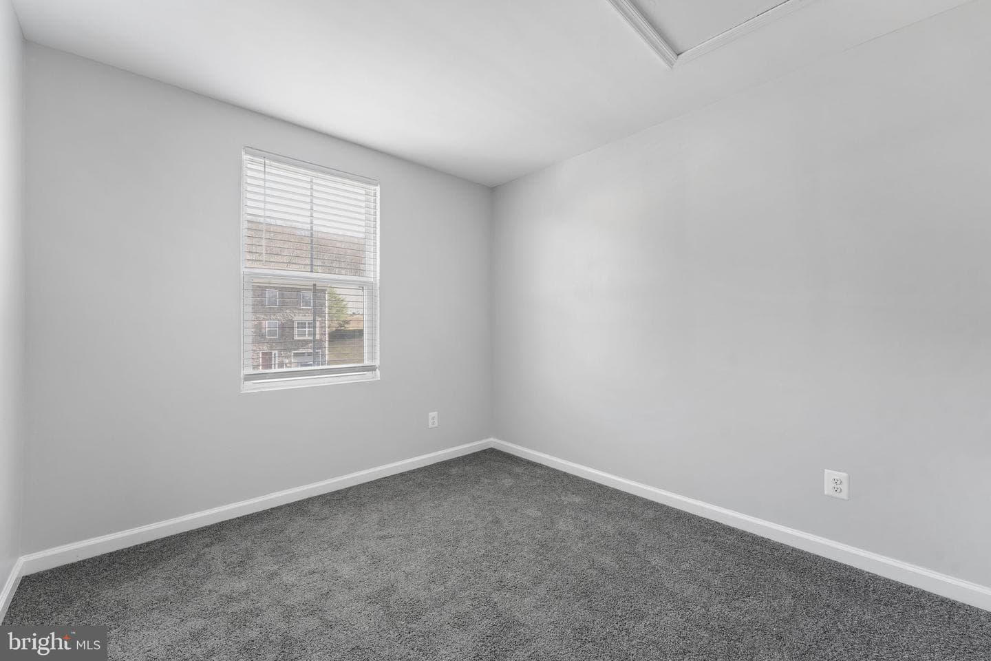 152 Ben Boulevard photo 18