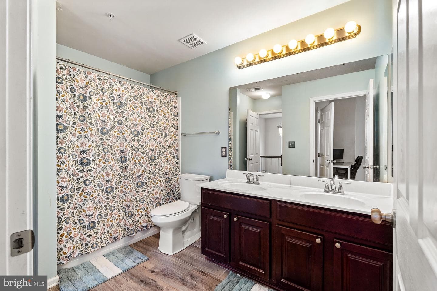 13 Magnolia Drive photo 16