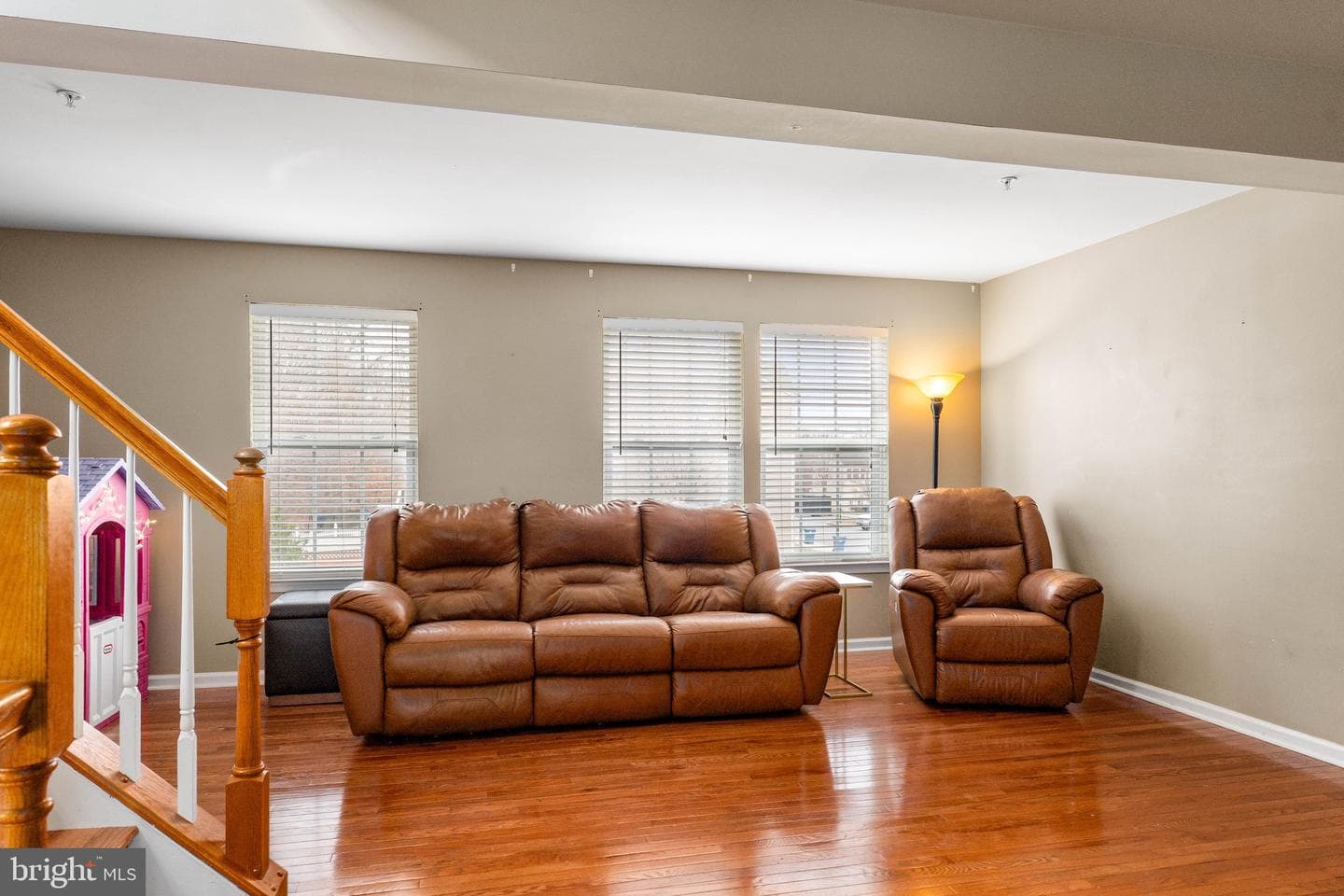 13 Magnolia Drive photo 5