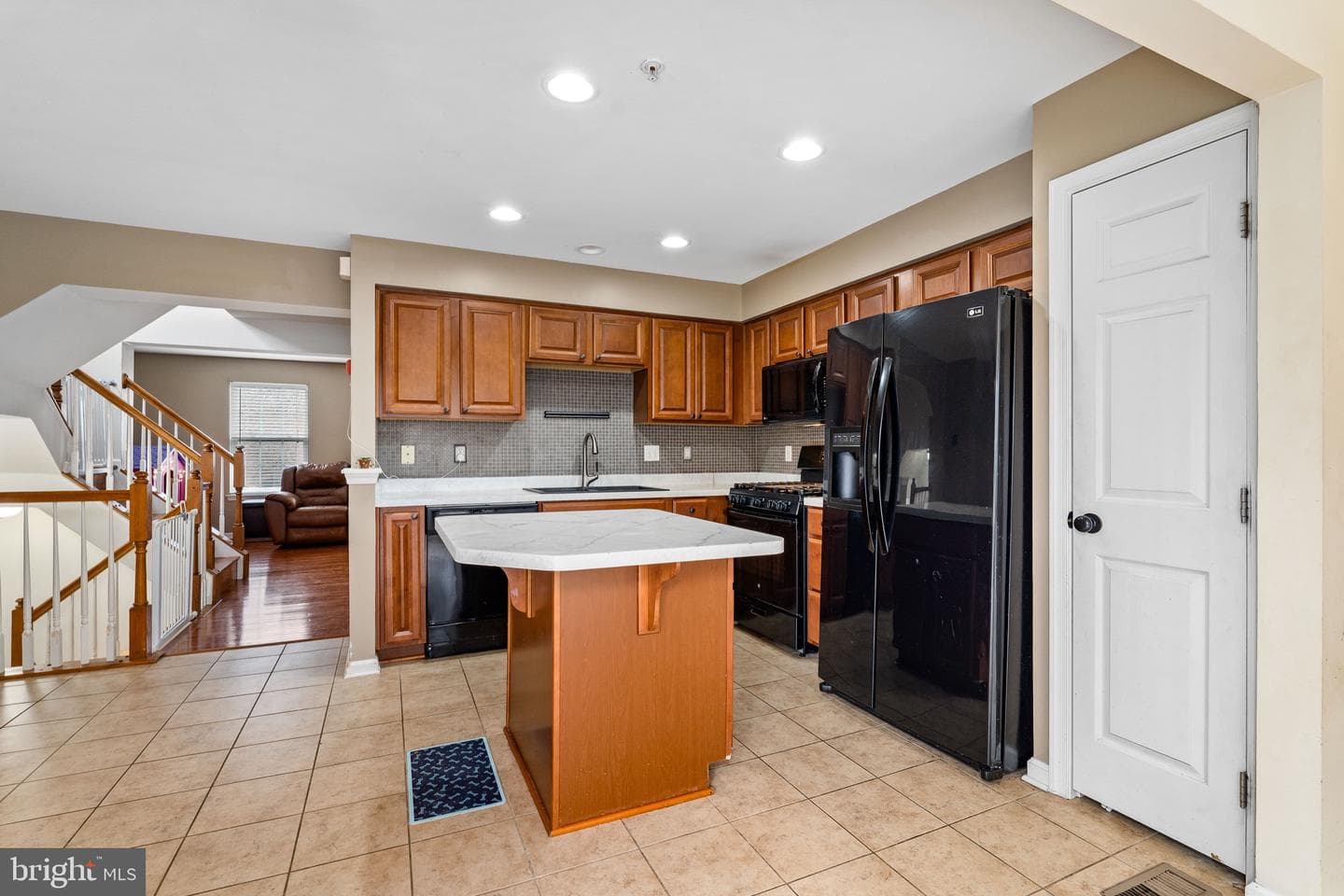 13 Magnolia Drive photo 9