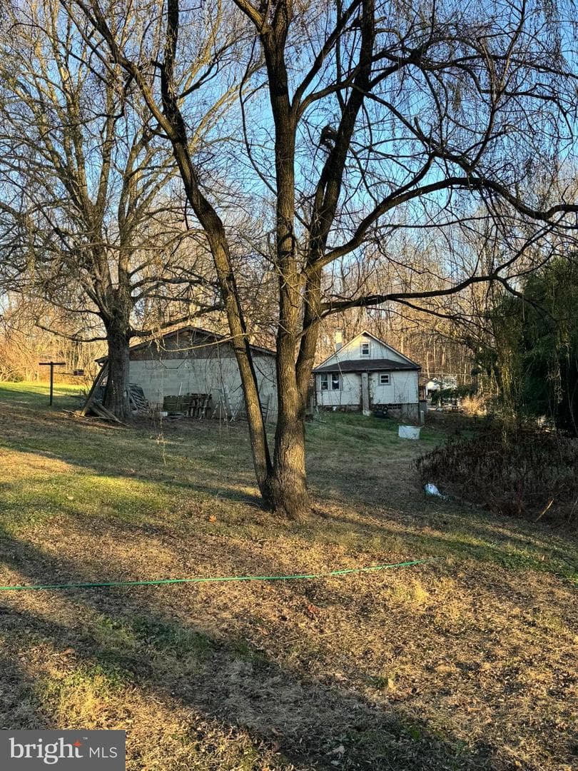 91 Mountain Road photo 4