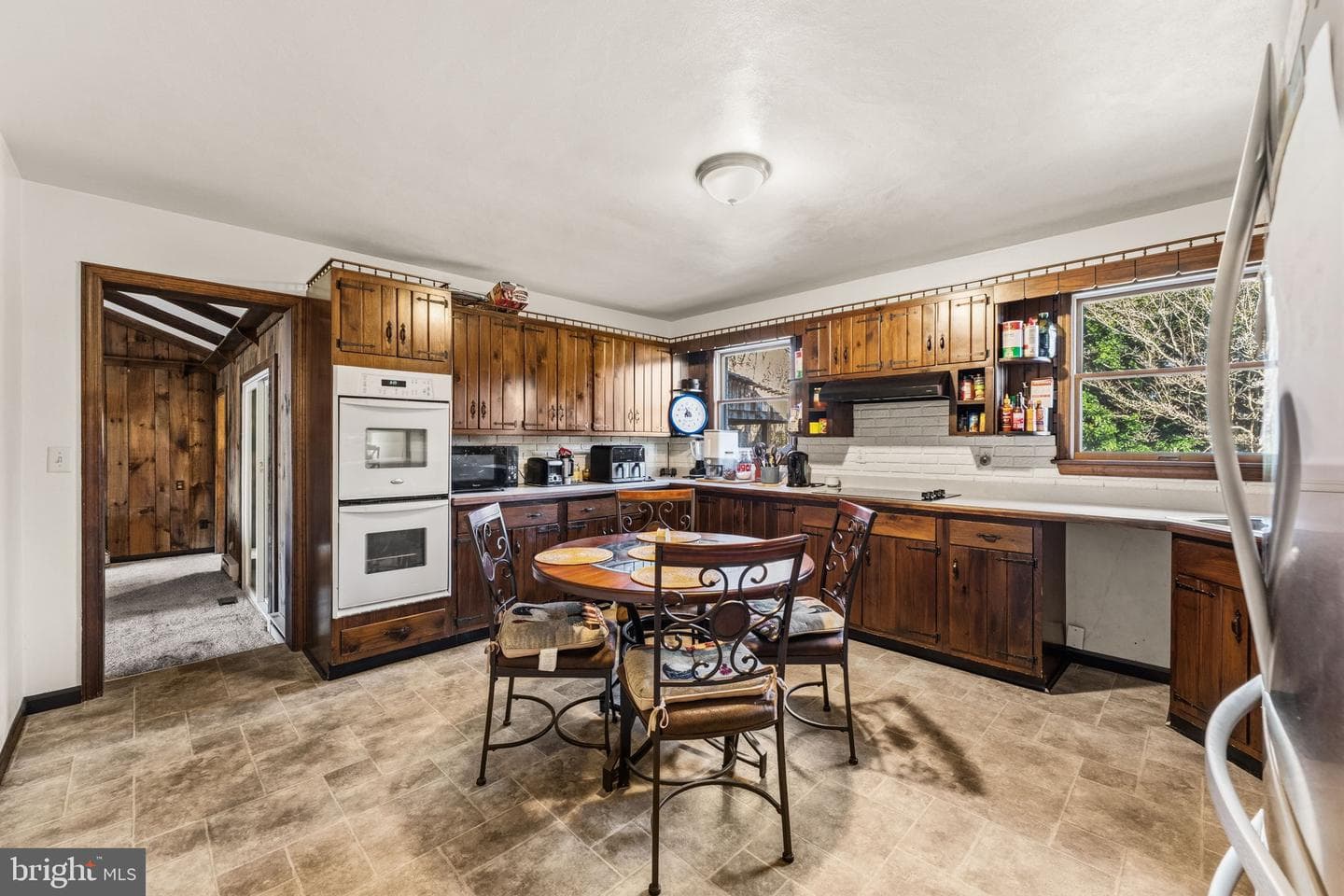 368 Appleton Road photo 13