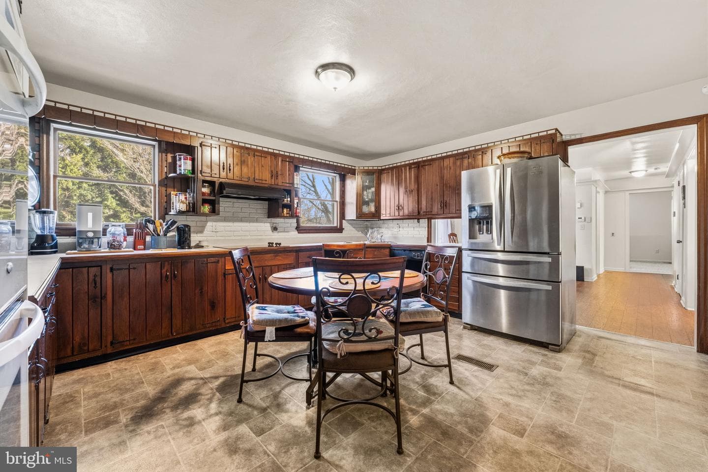 368 Appleton Road photo 14