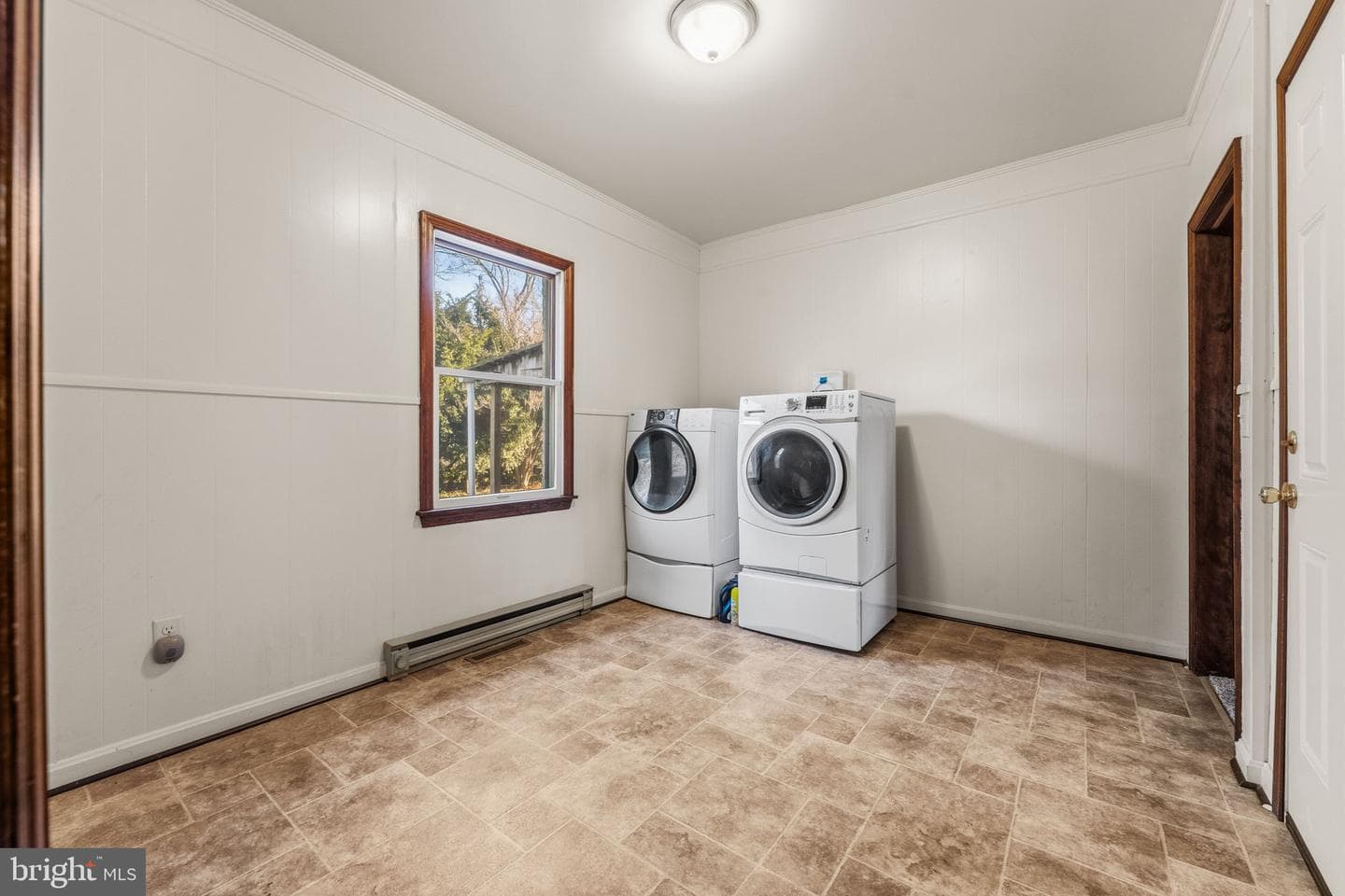 368 Appleton Road photo 37