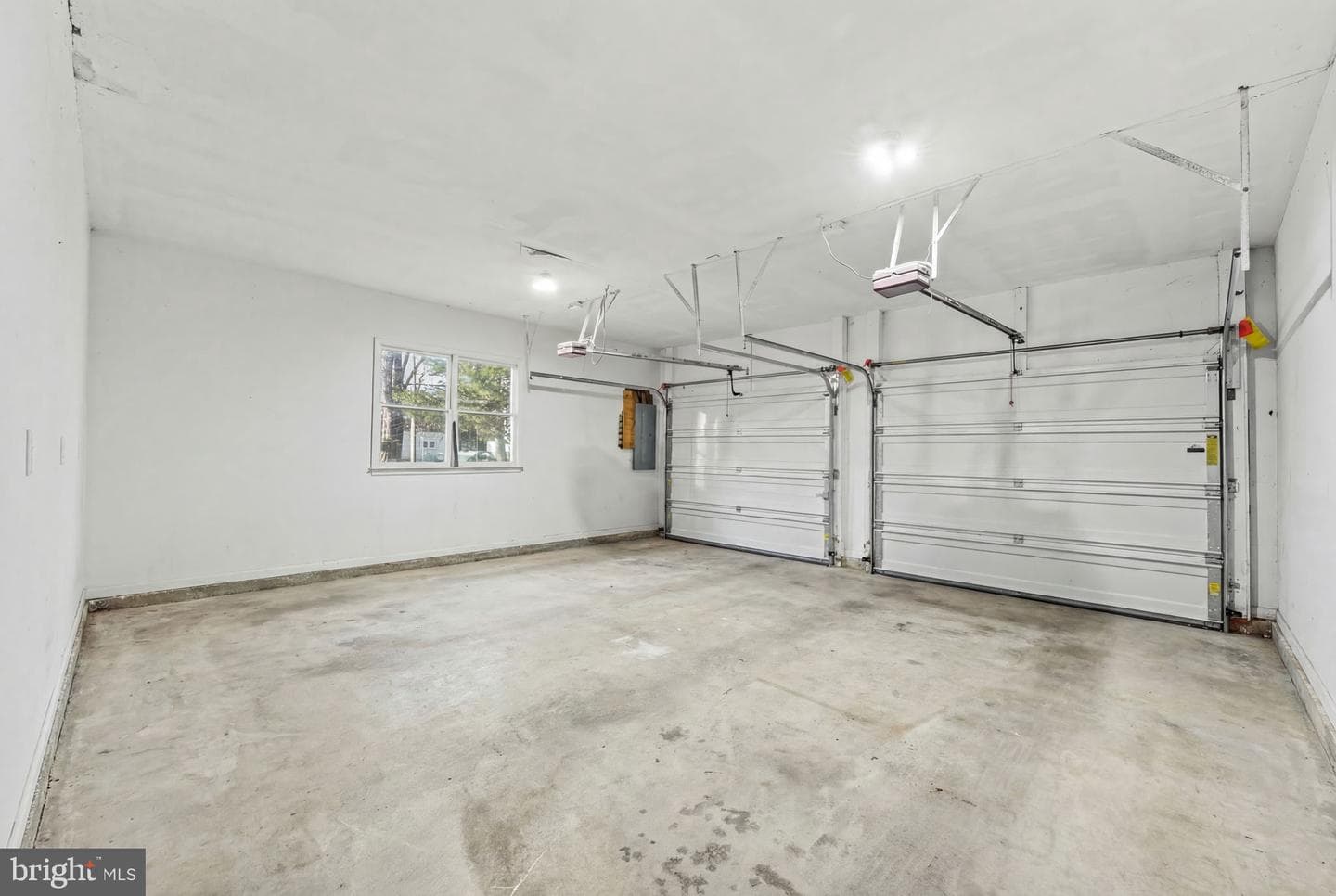 368 Appleton Road photo 48