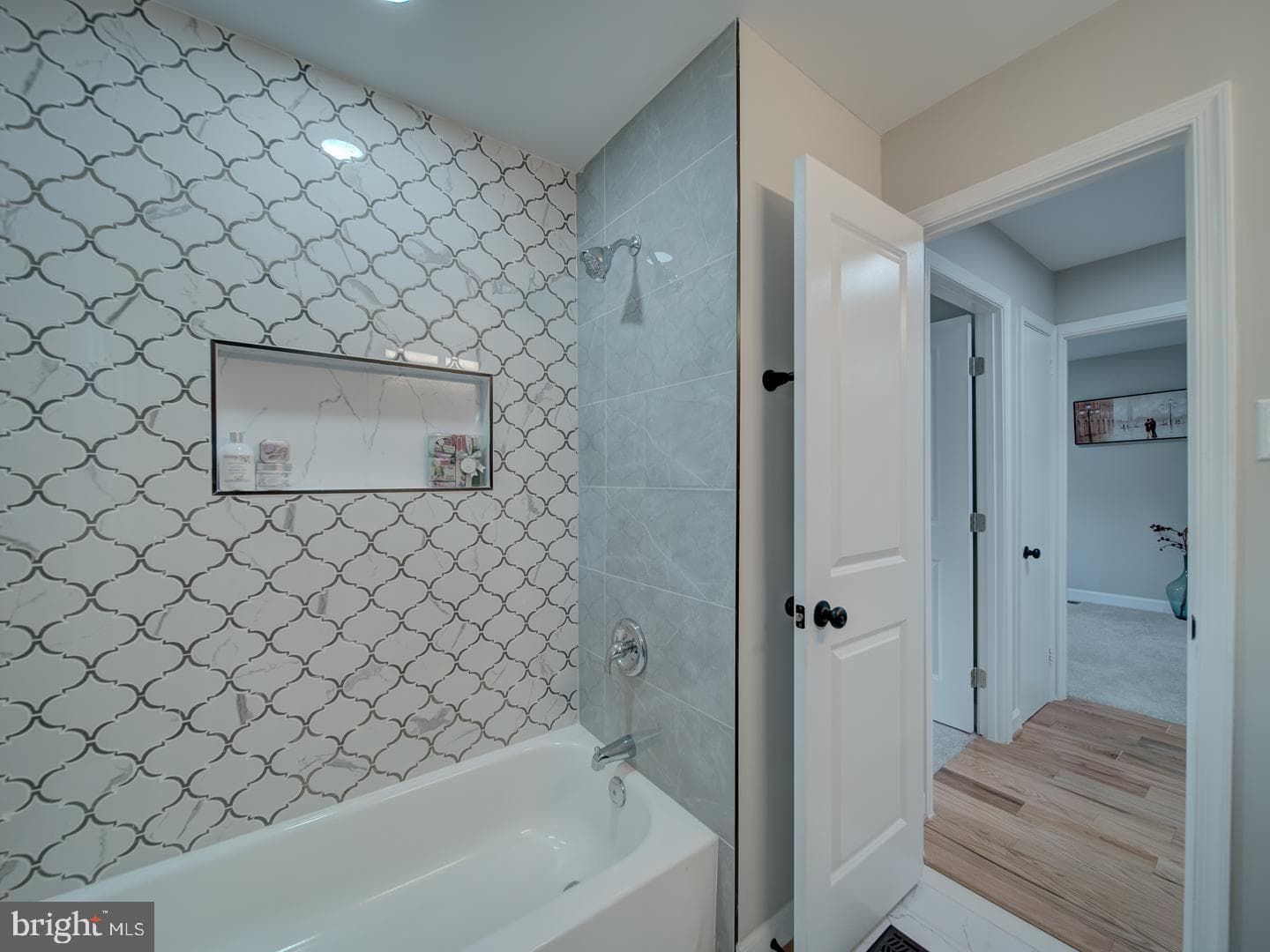 112 Courtney Drive photo 19