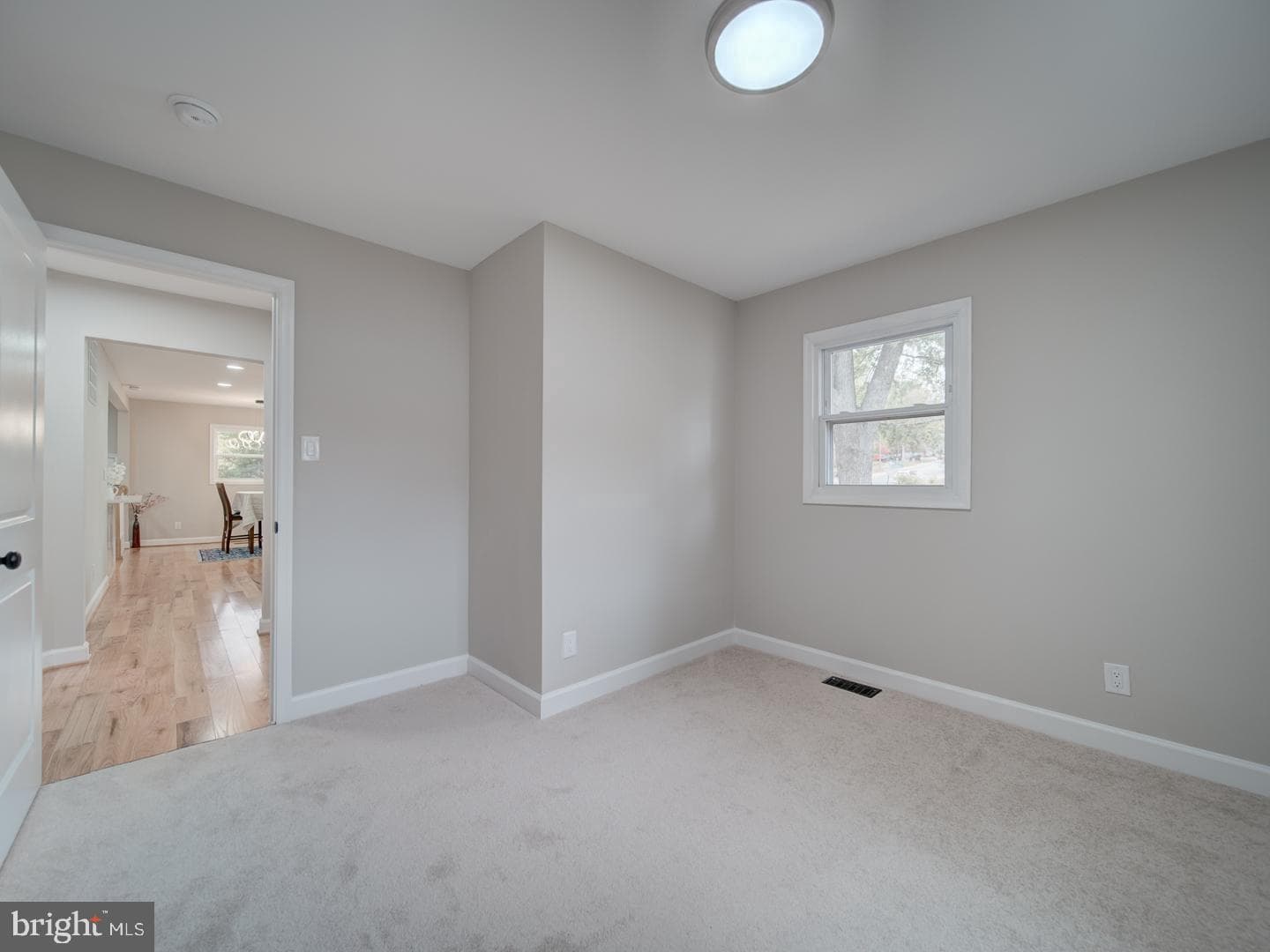 112 Courtney Drive photo 21