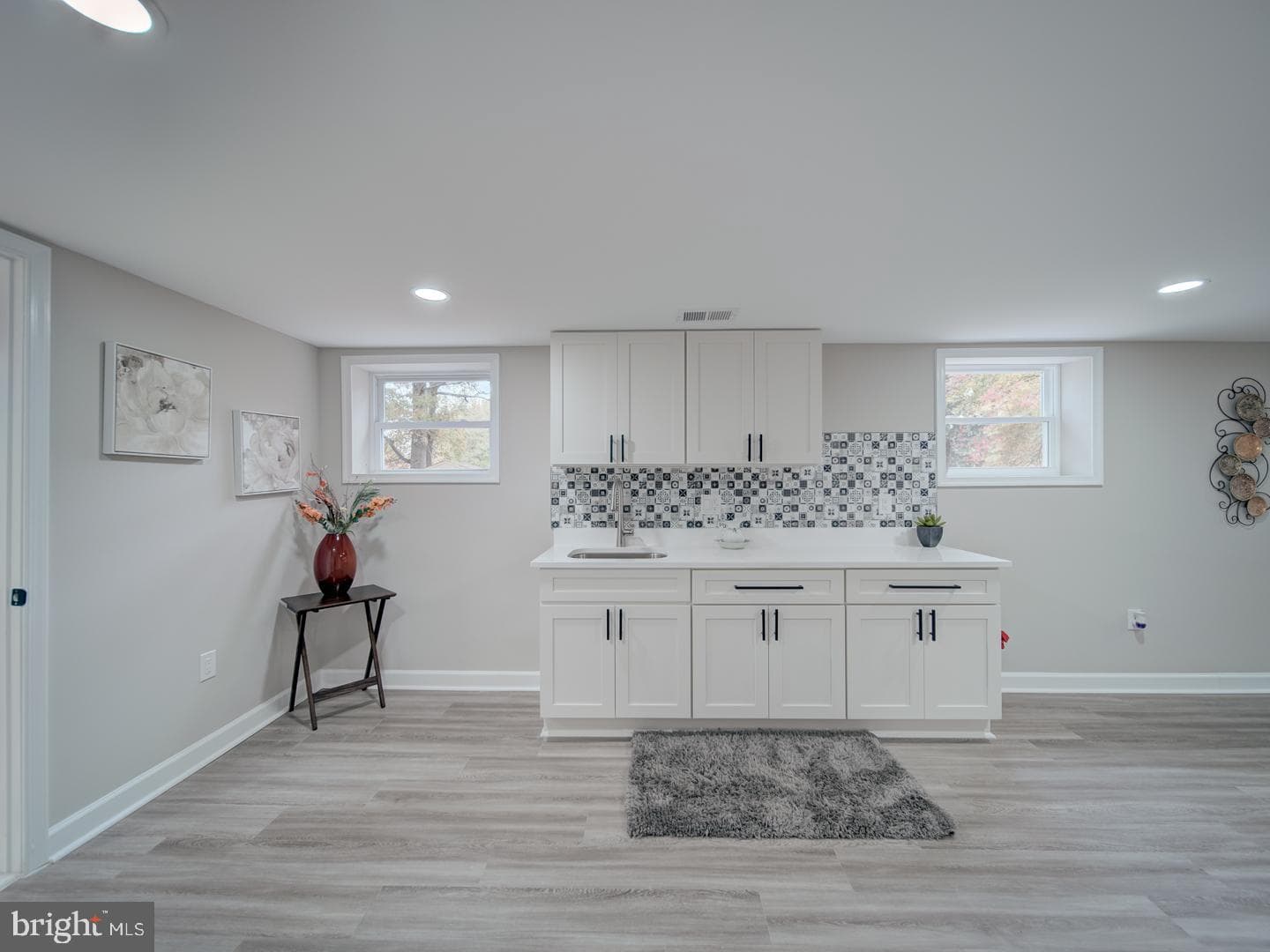 112 Courtney Drive photo 32
