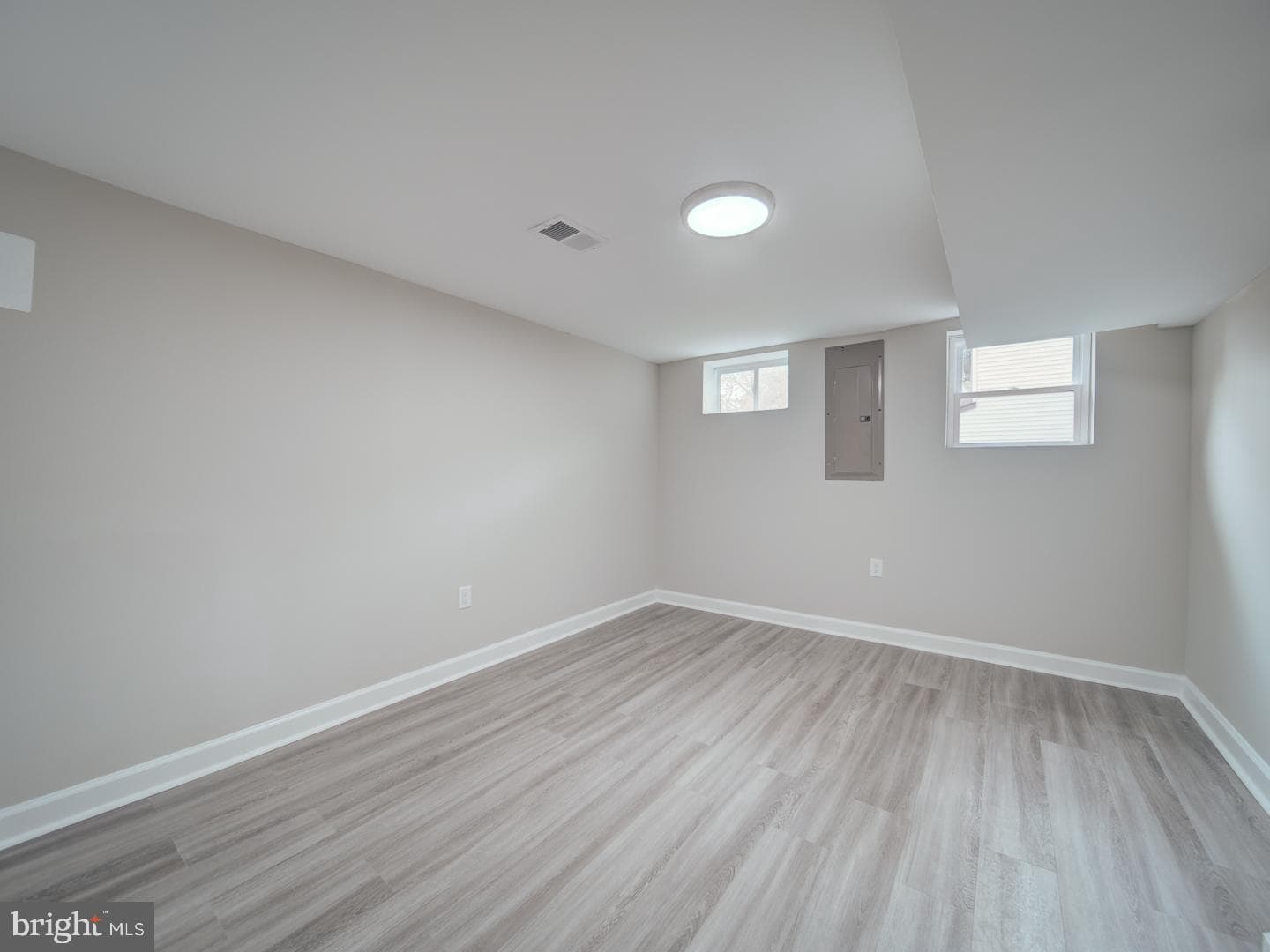 112 Courtney Drive photo 33