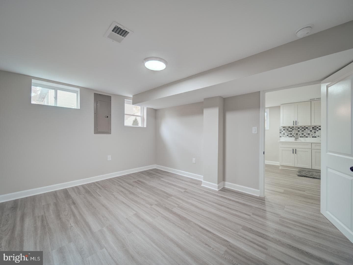 112 Courtney Drive photo 34