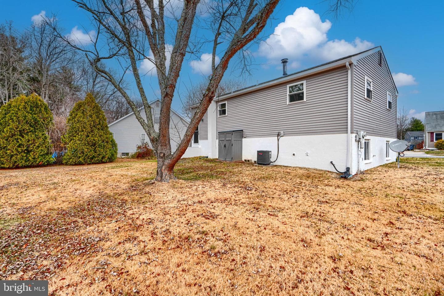 111 Saint Louis Drive photo 40