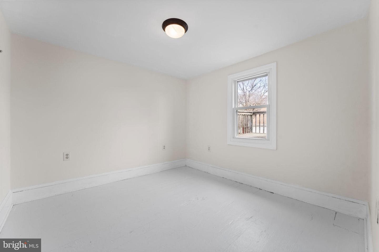 519 Biddle Street photo 25