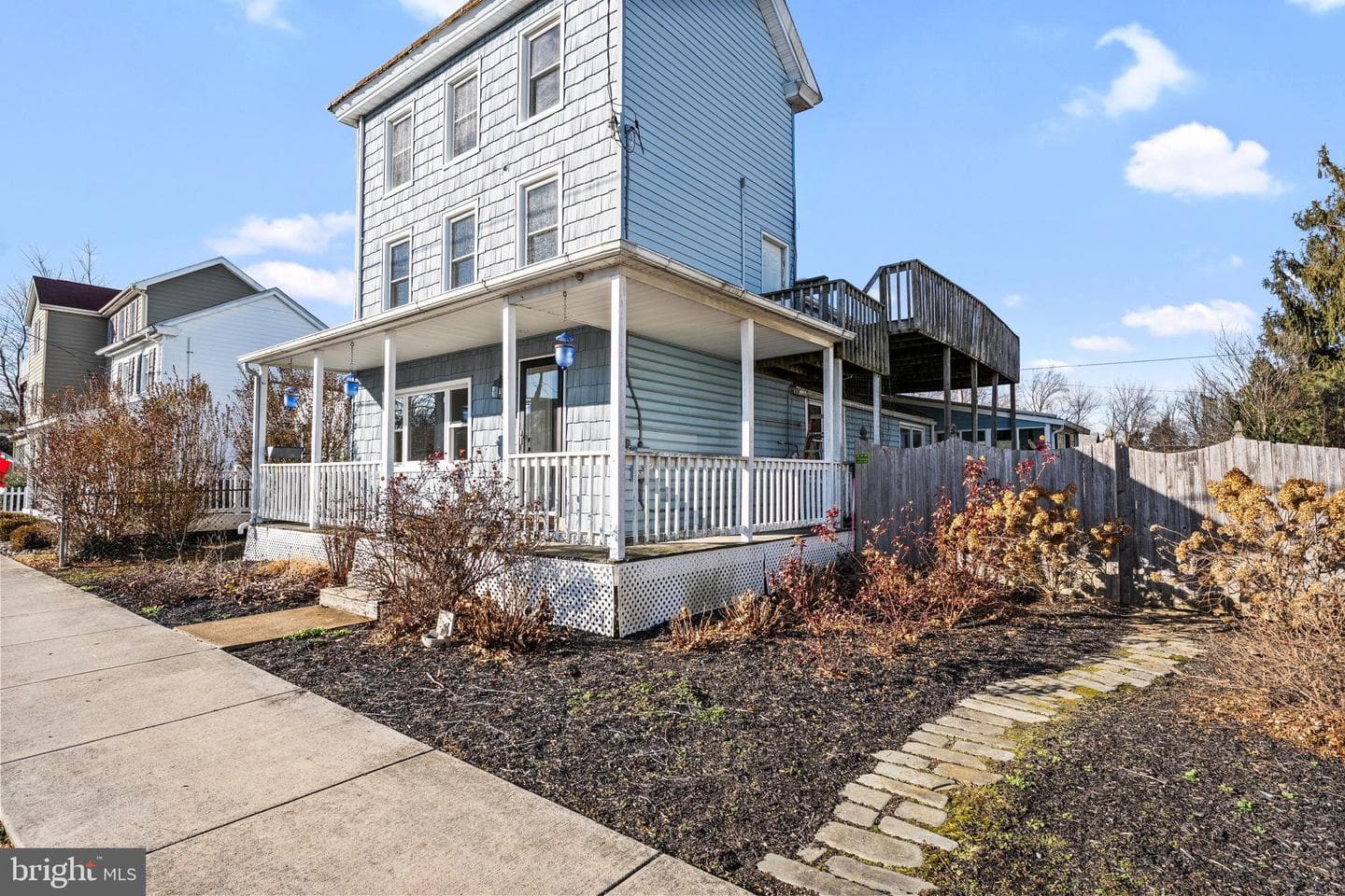 519 Biddle Street photo 39