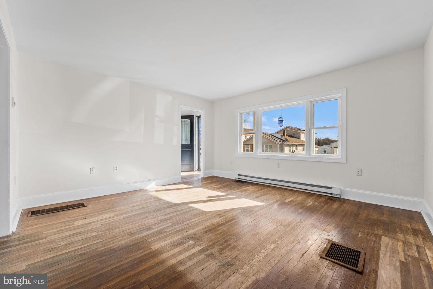 519 Biddle Street photo 7