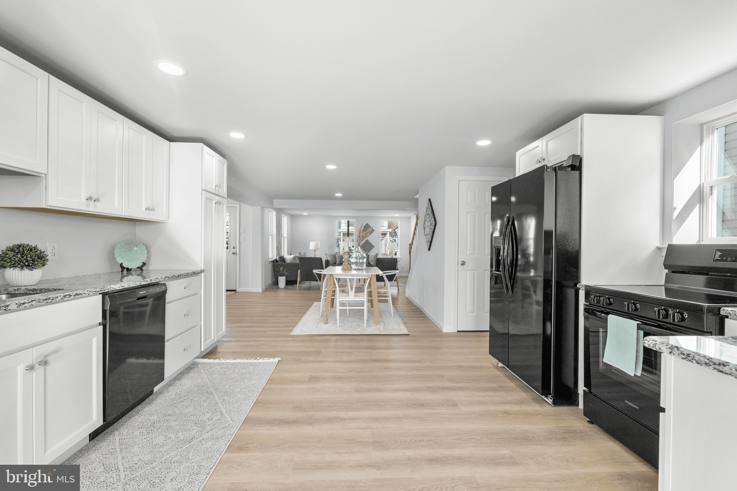 420 Biddle Street photo 12