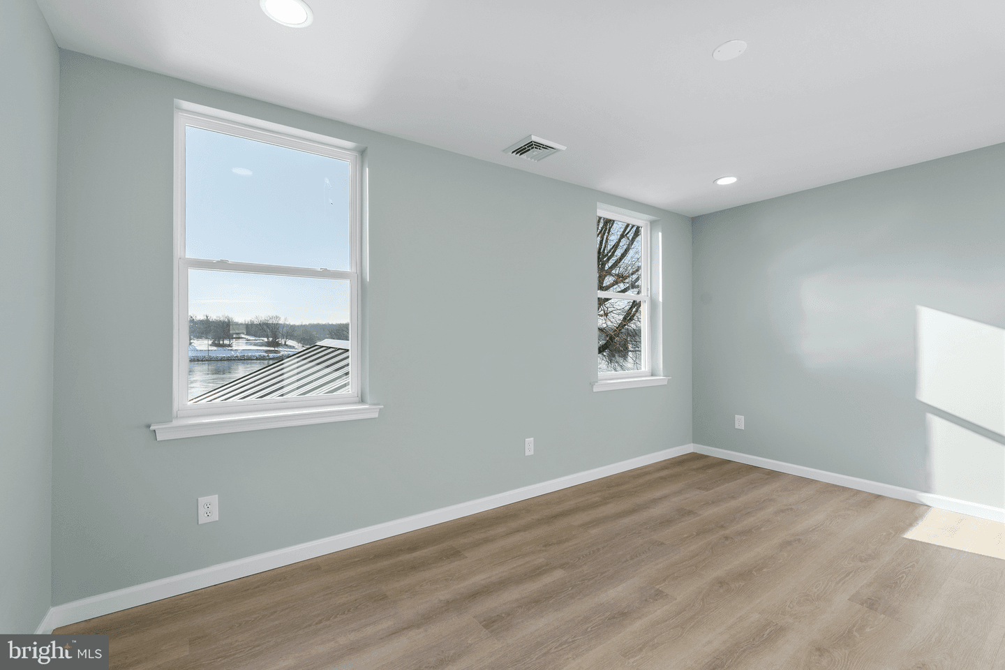 420 Biddle Street photo 23