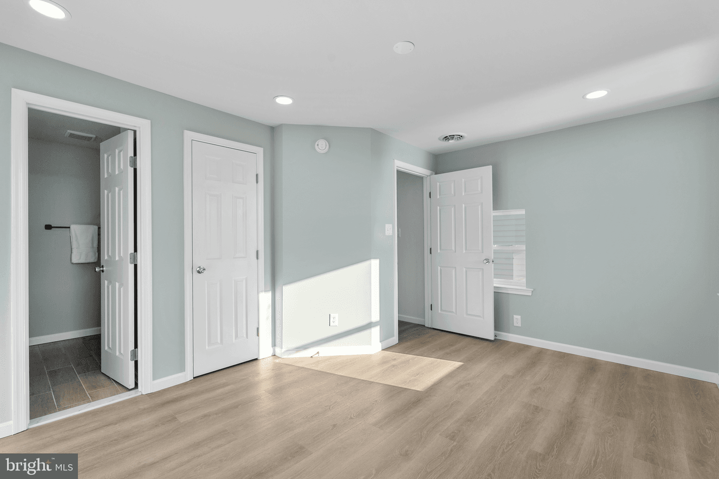 420 Biddle Street photo 24