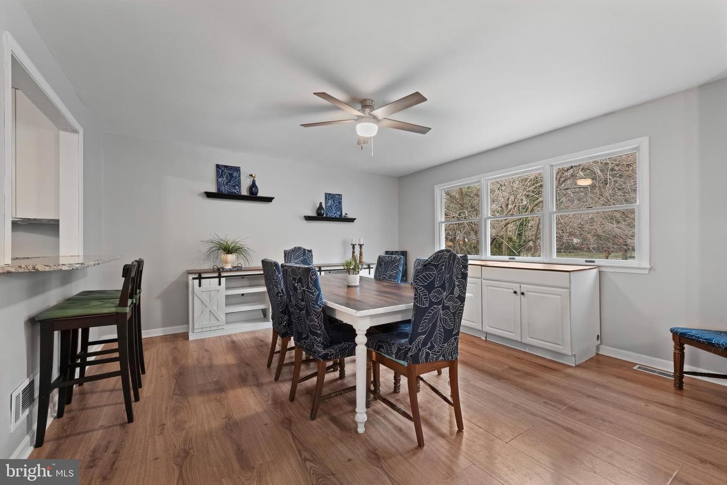 64 East Drive photo 10