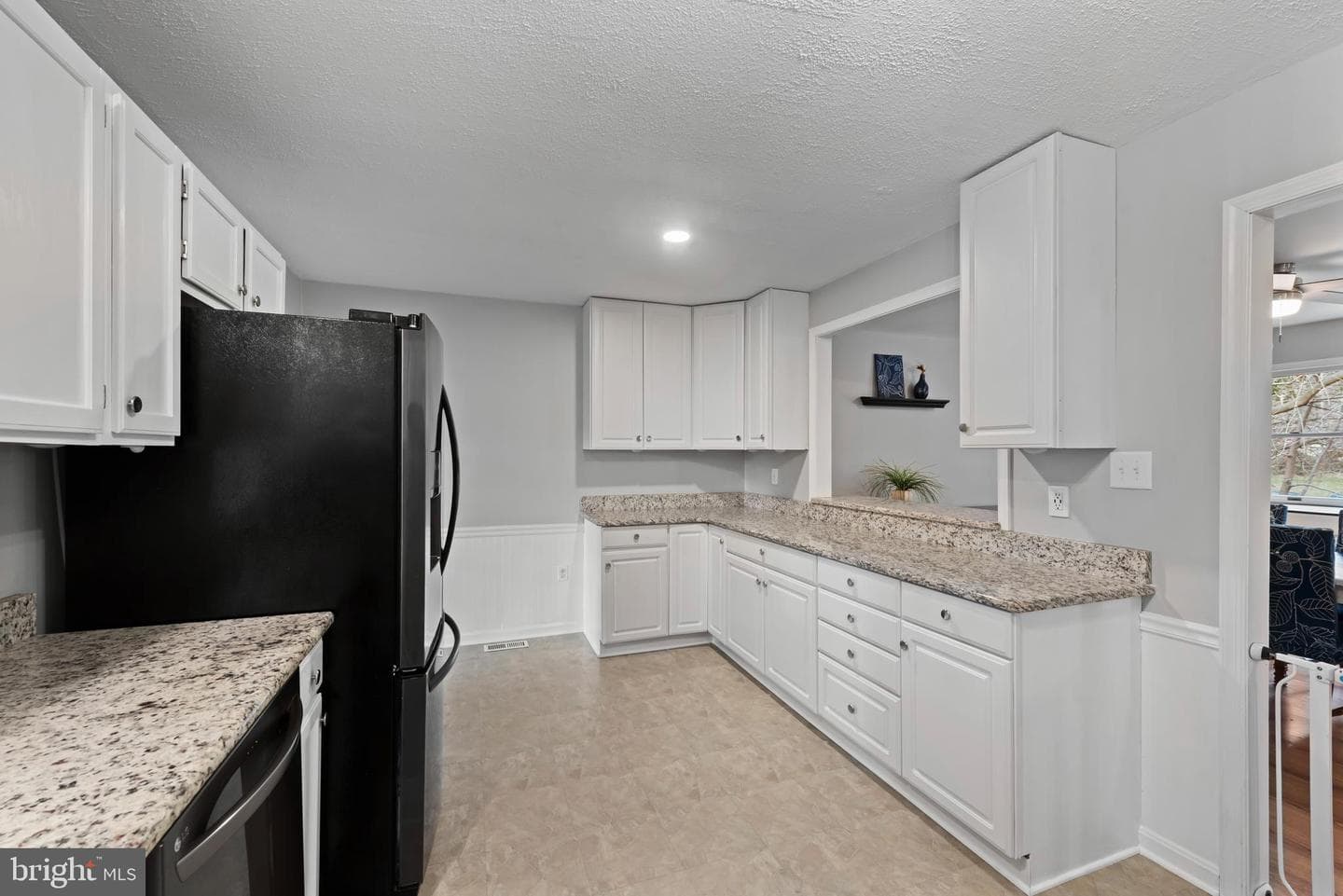 64 East Drive photo 14