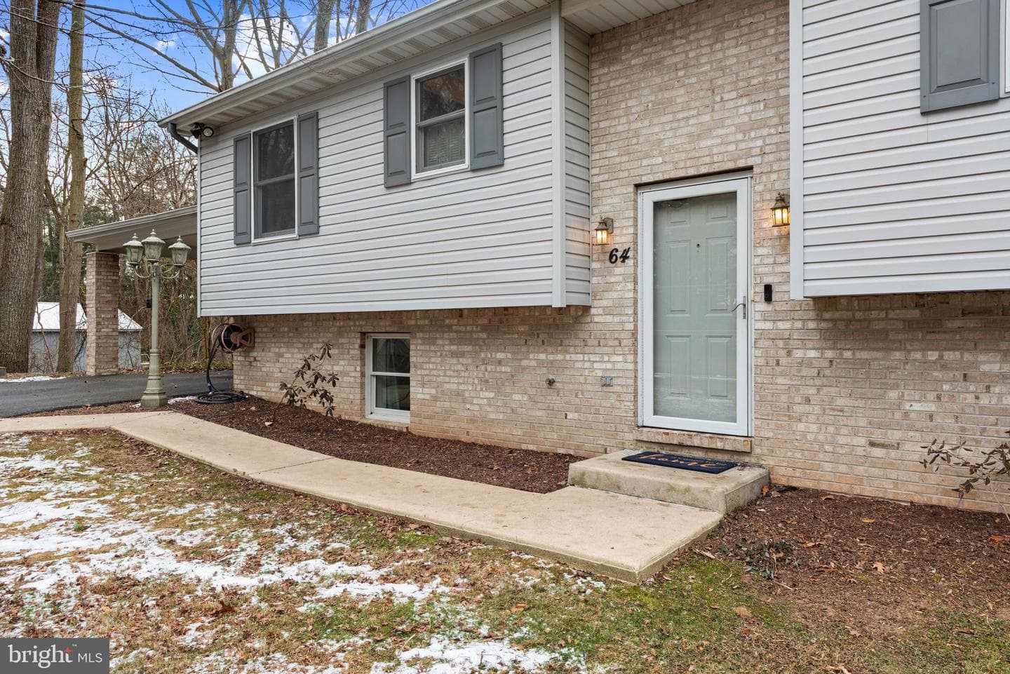 64 East Drive photo 3
