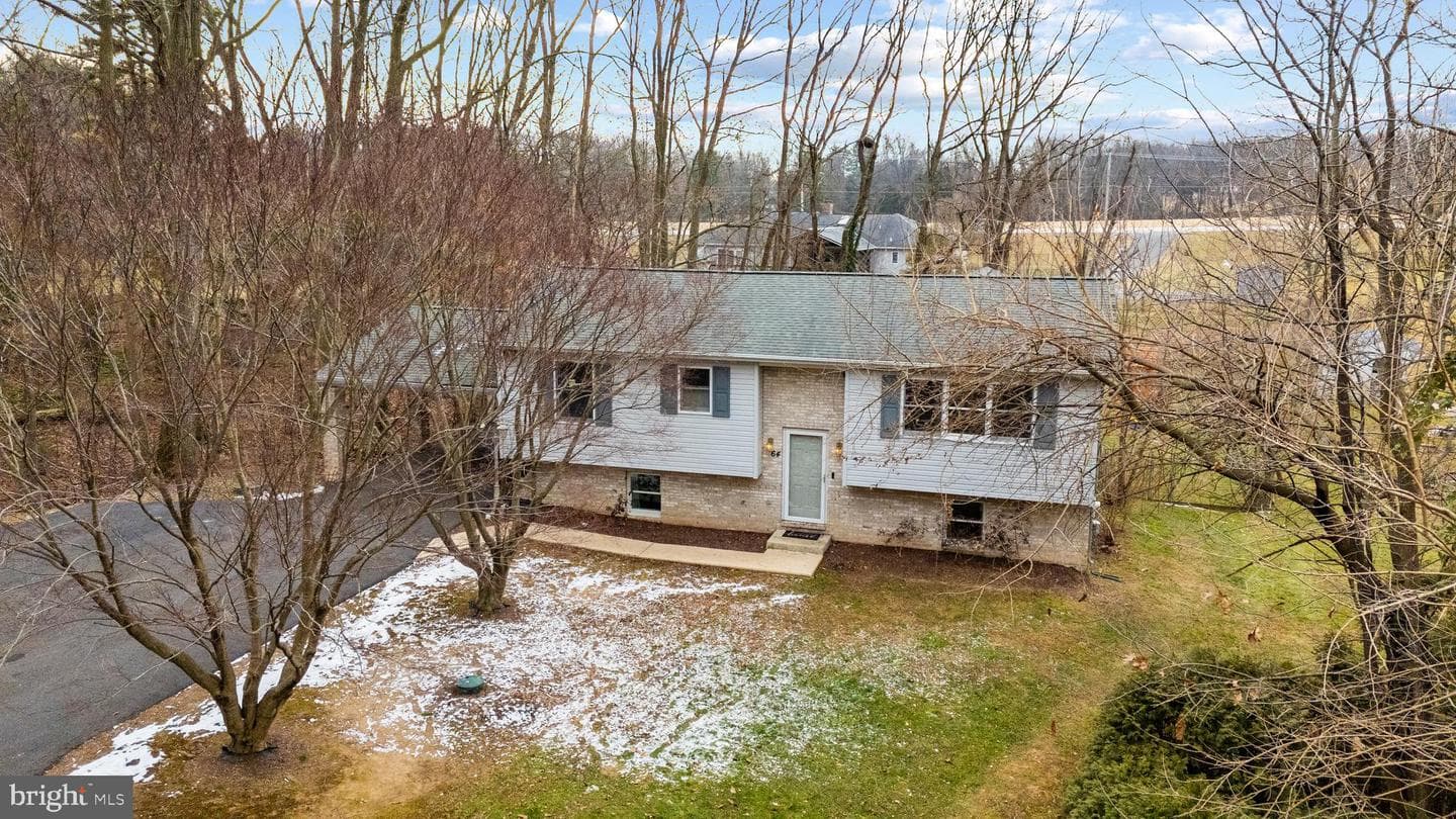 64 East Drive photo 36