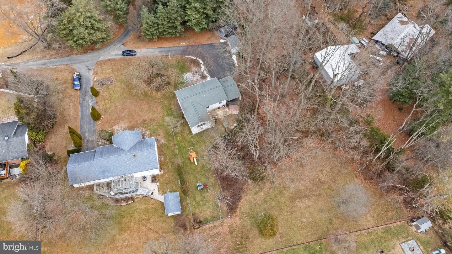 64 East Drive photo 43