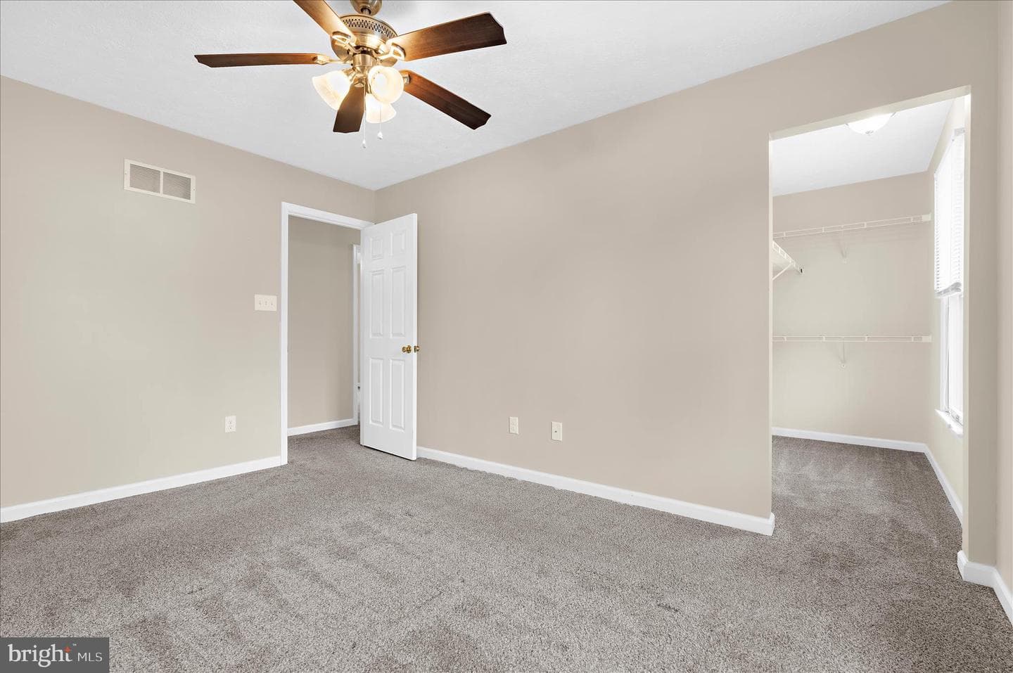 10 Owen Court photo 14
