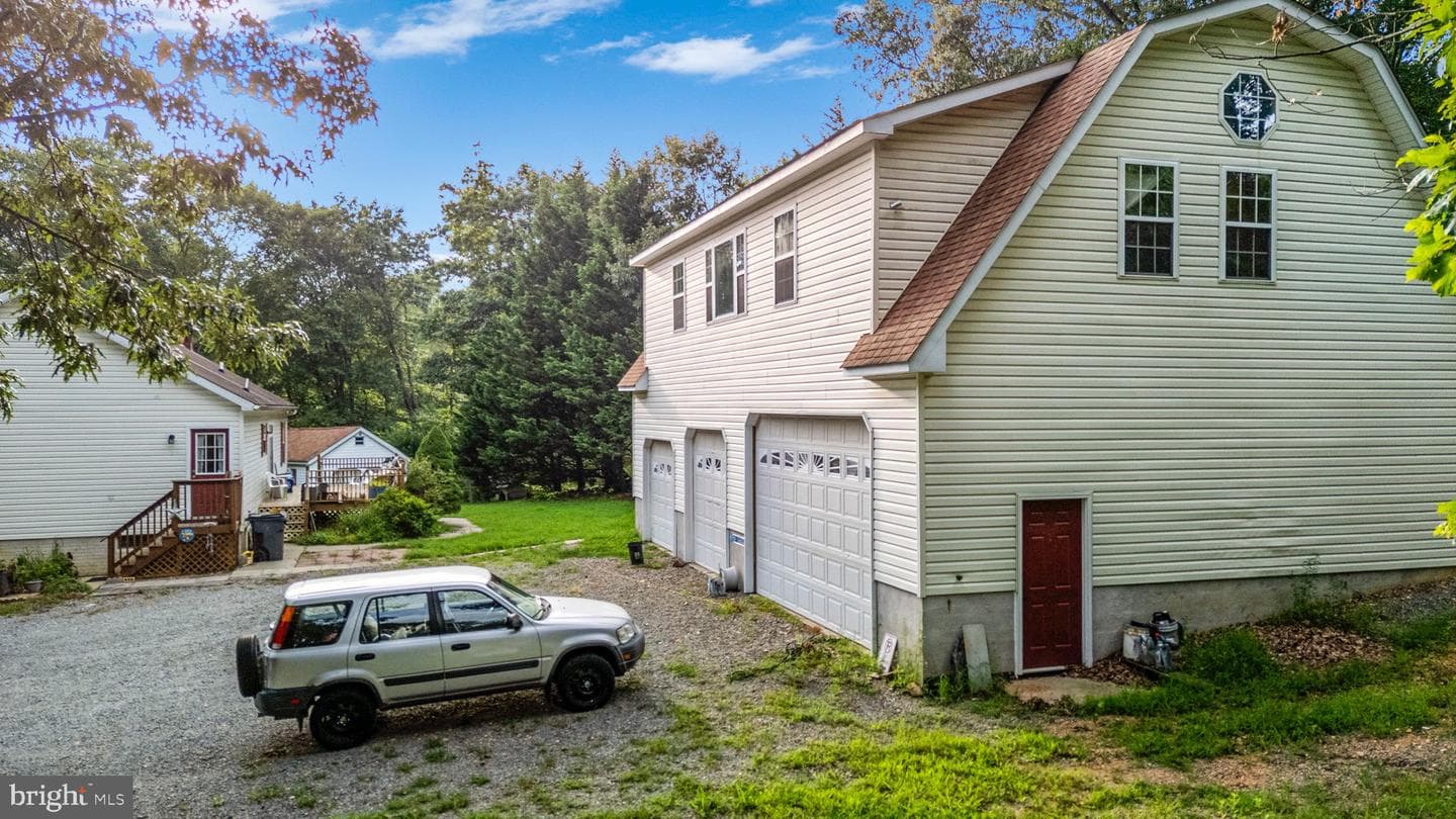 341 Goosemar Road photo 20