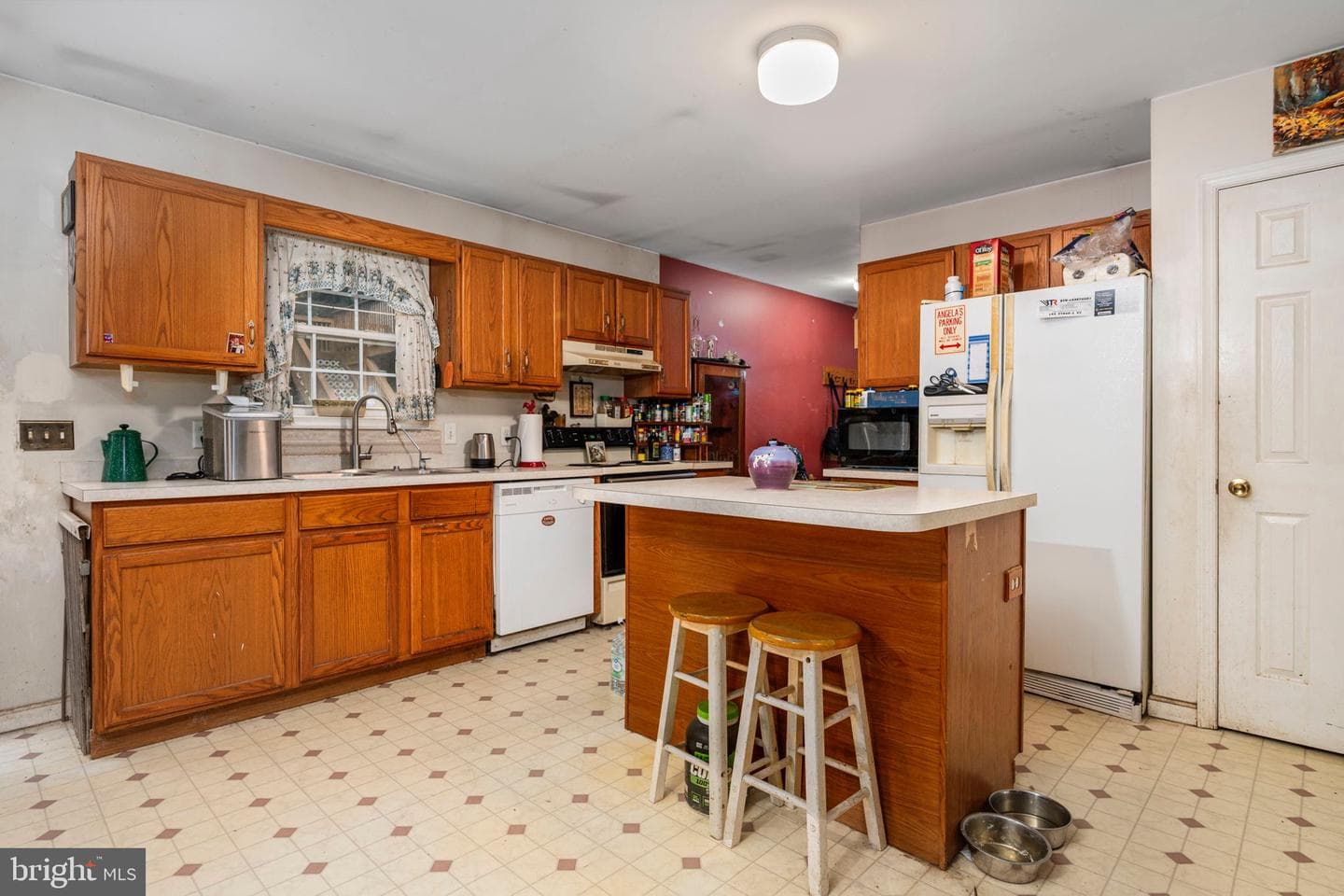 341 Goosemar Road photo 7