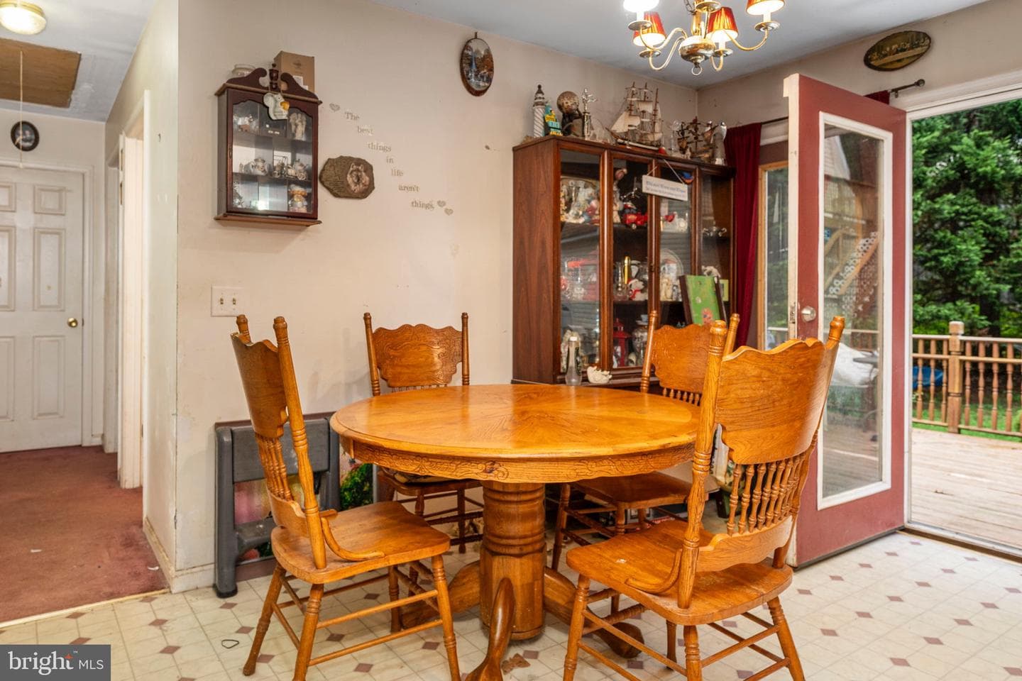 341 Goosemar Road photo 9