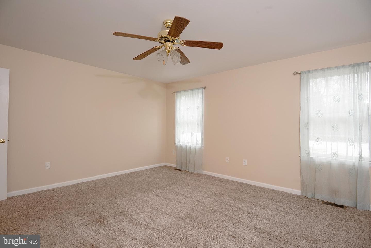 2 Autumn Woods Drive photo 22