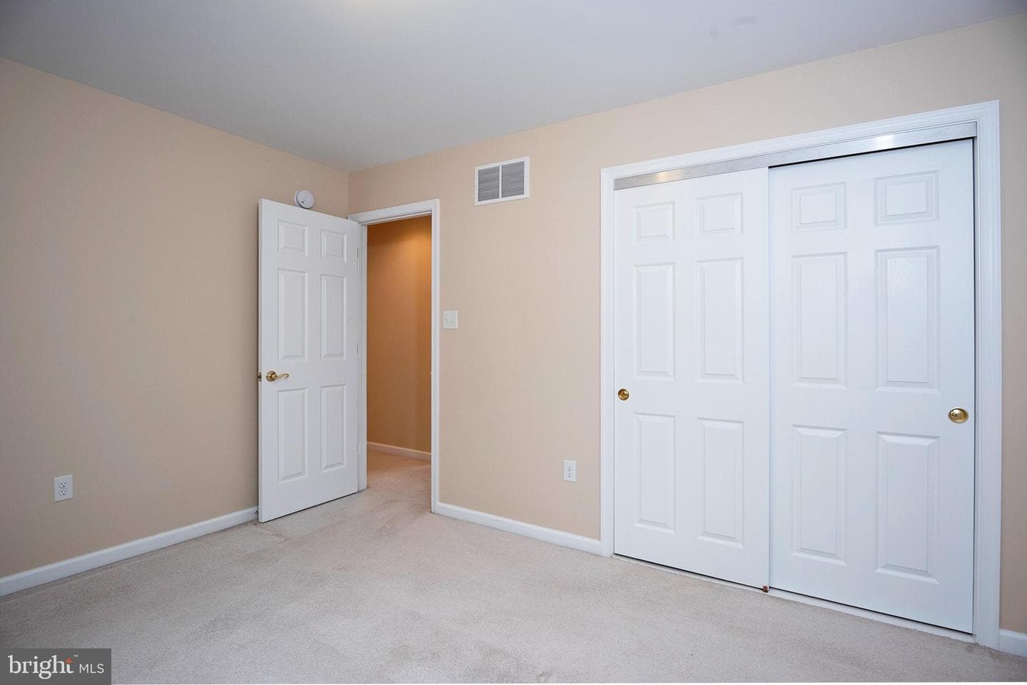 2 Autumn Woods Drive photo 32