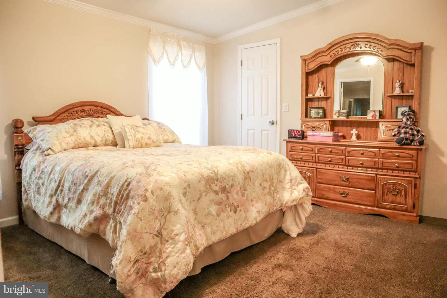 39 Queen Eleanor Drive photo 9