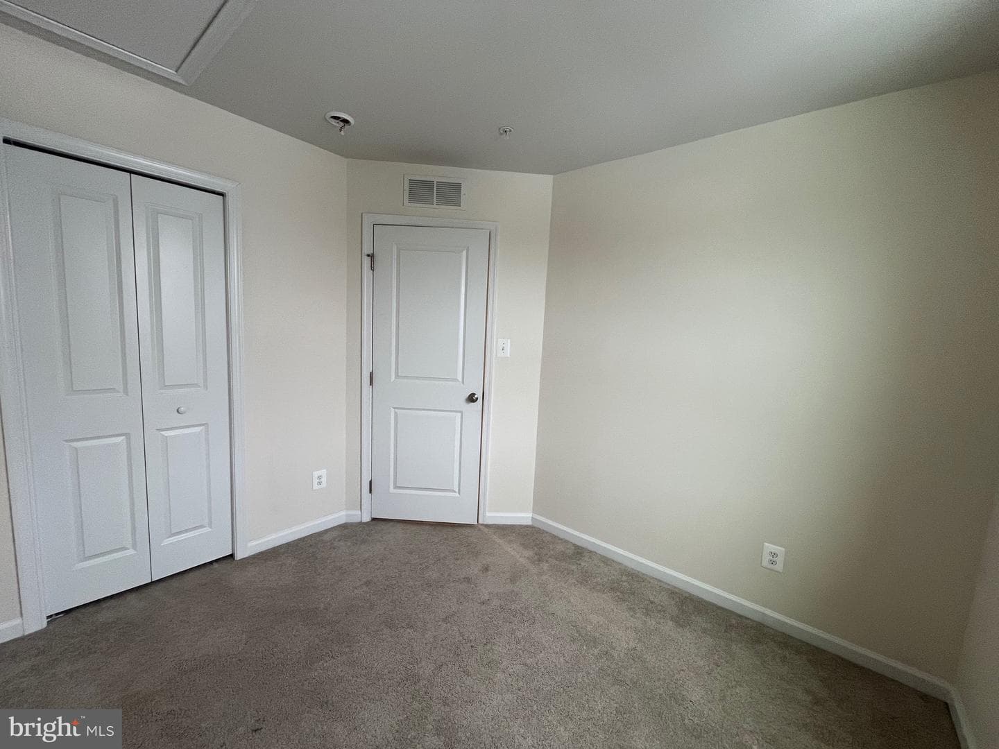 70 Honeylocust Circle photo 21
