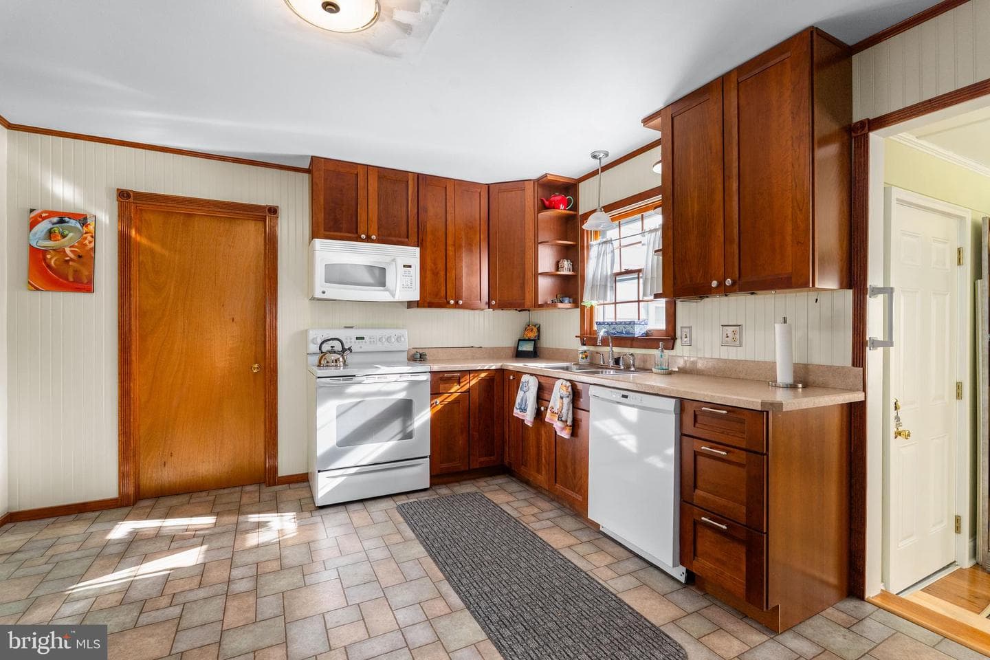 212 Friendship Road photo 7