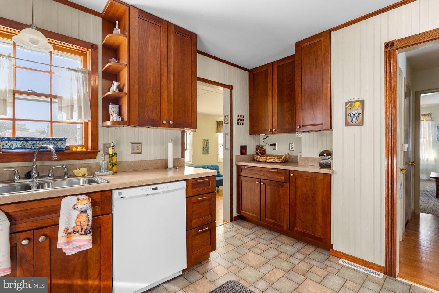 212 Friendship Road photo 9
